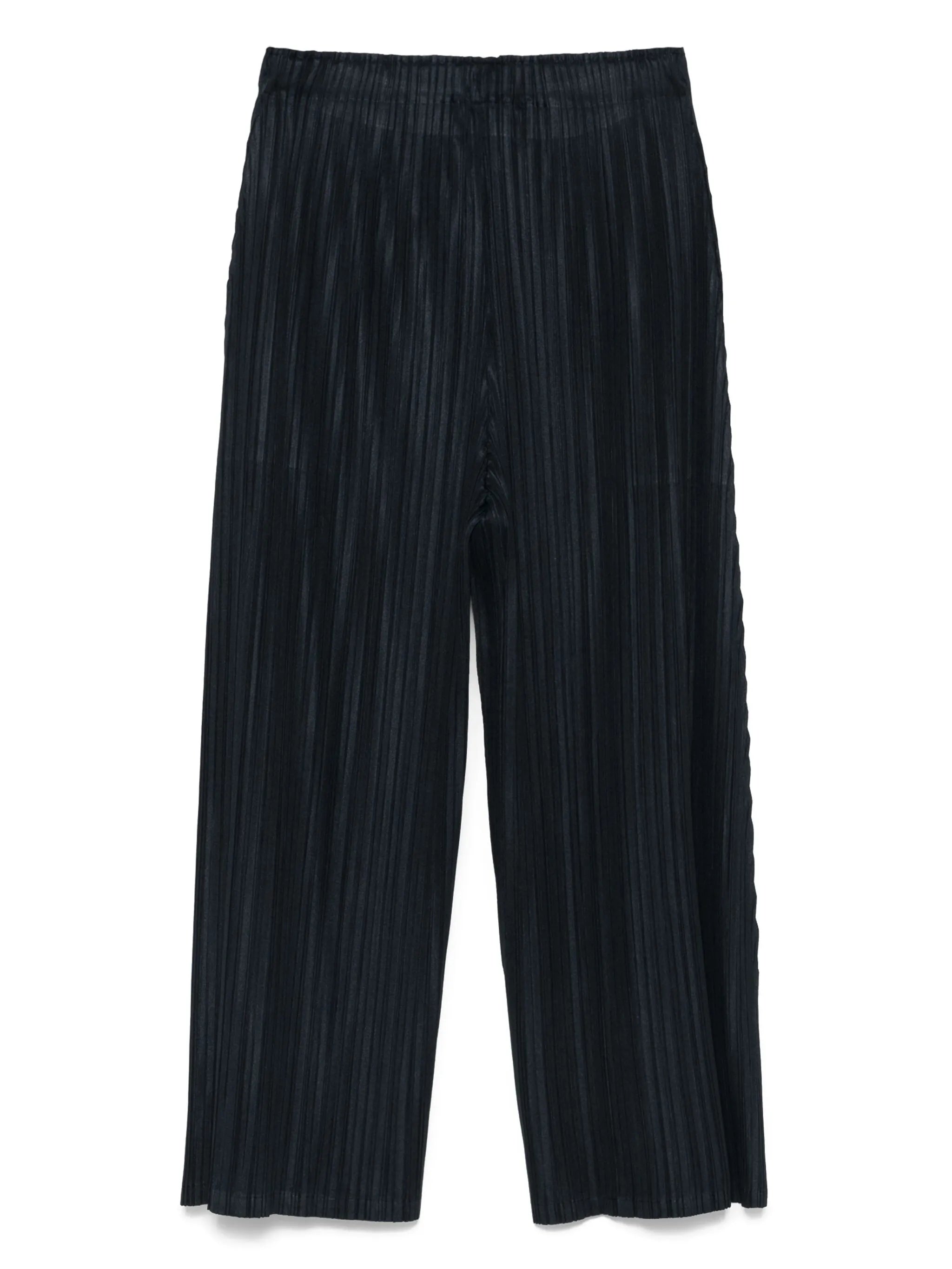pleated trousers