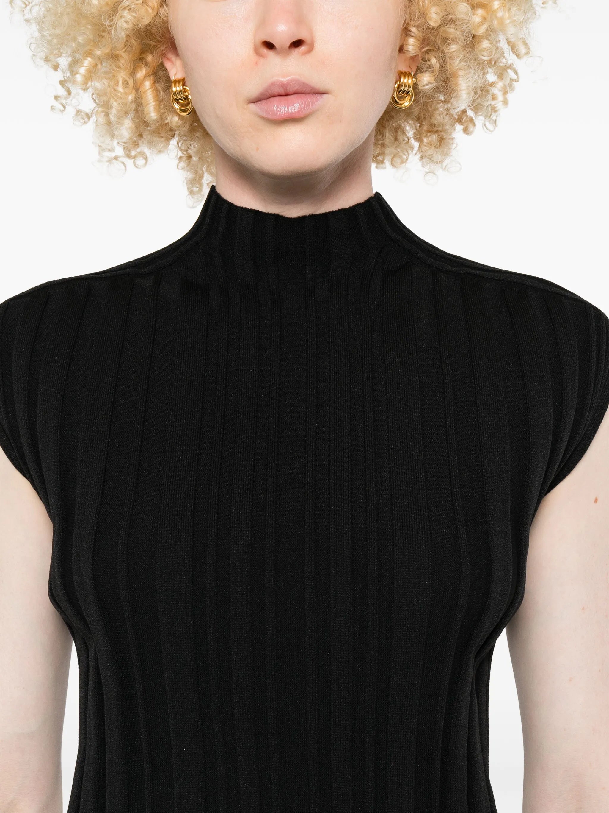 pleated T-shirt