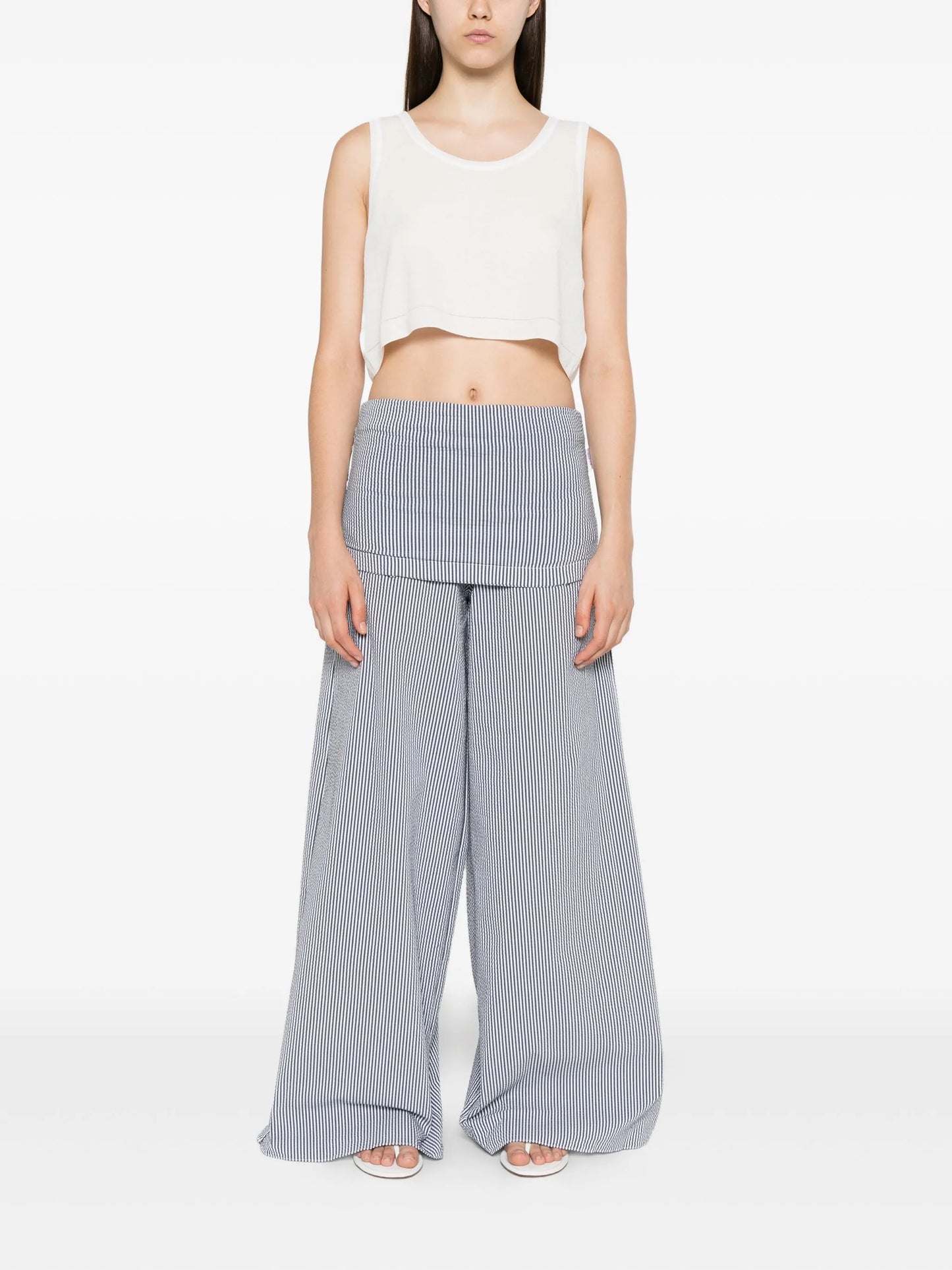 sleeveless cropped top