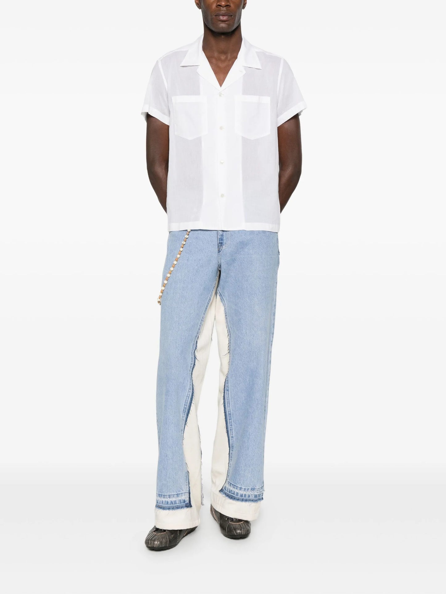 short-sleeved shirt