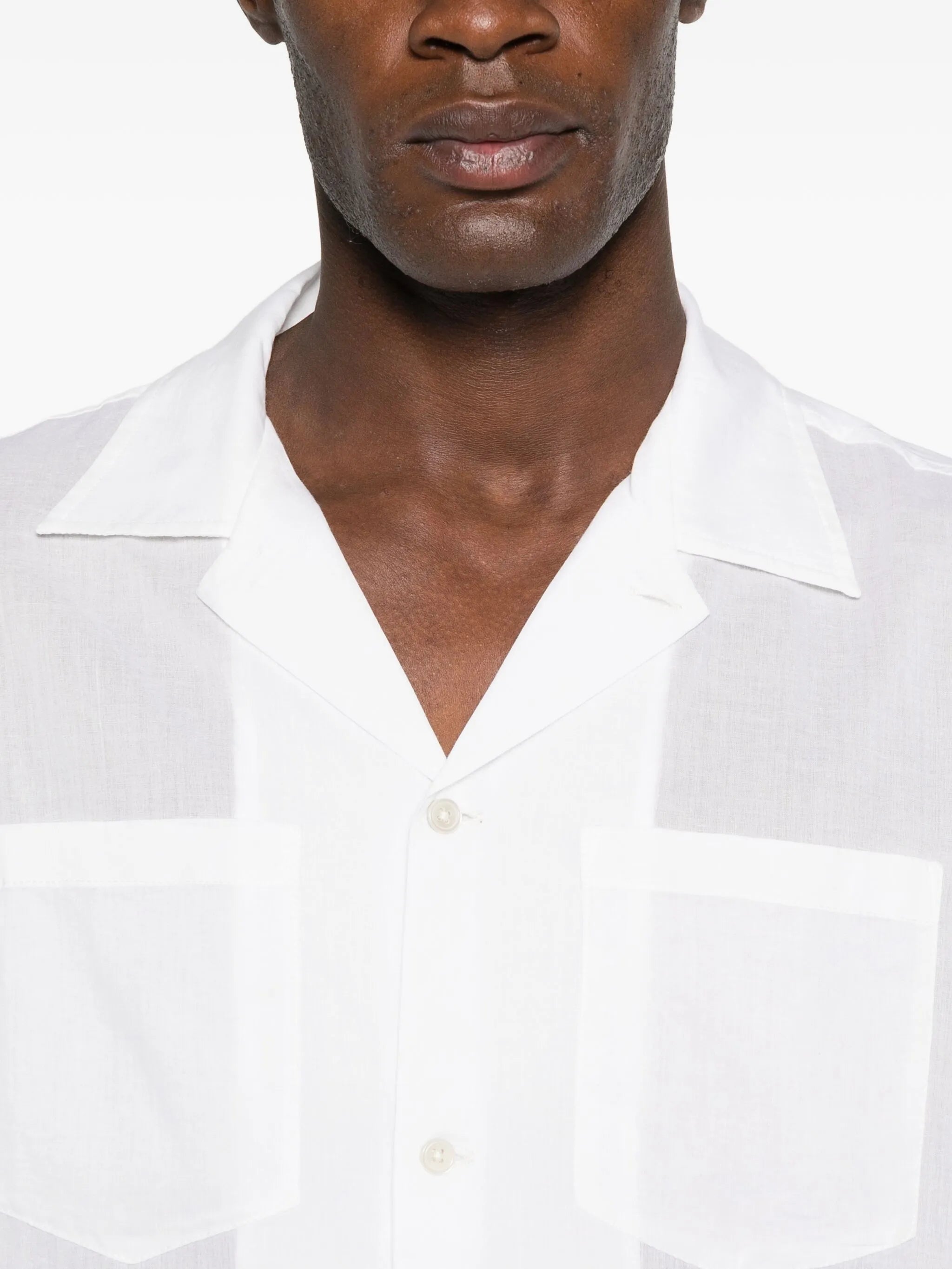 short-sleeved shirt