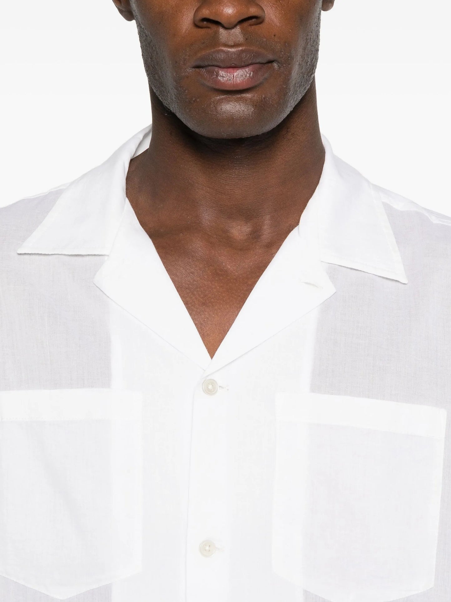 short-sleeved shirt
