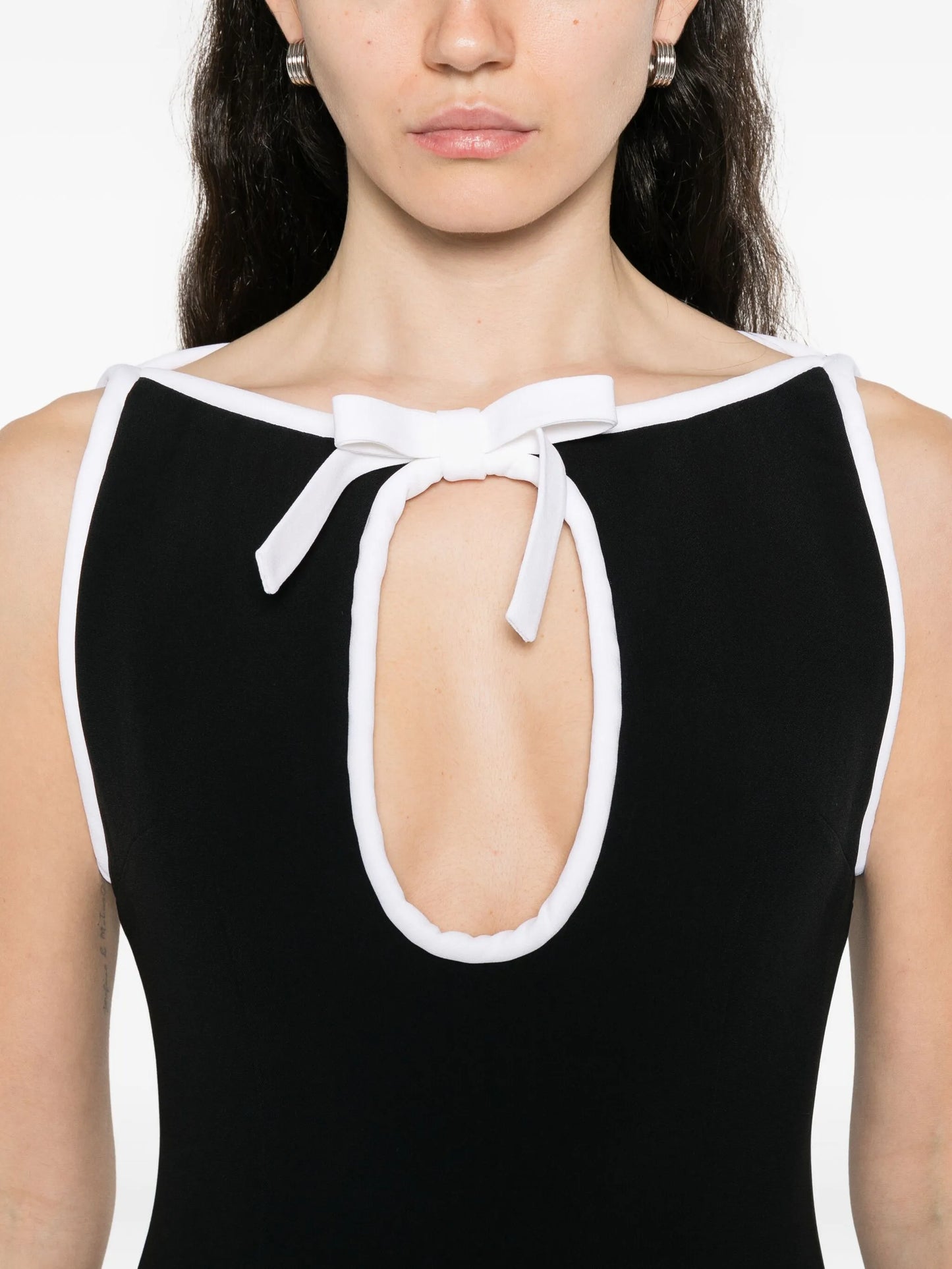 keyhole-neck sleeveless midi dress