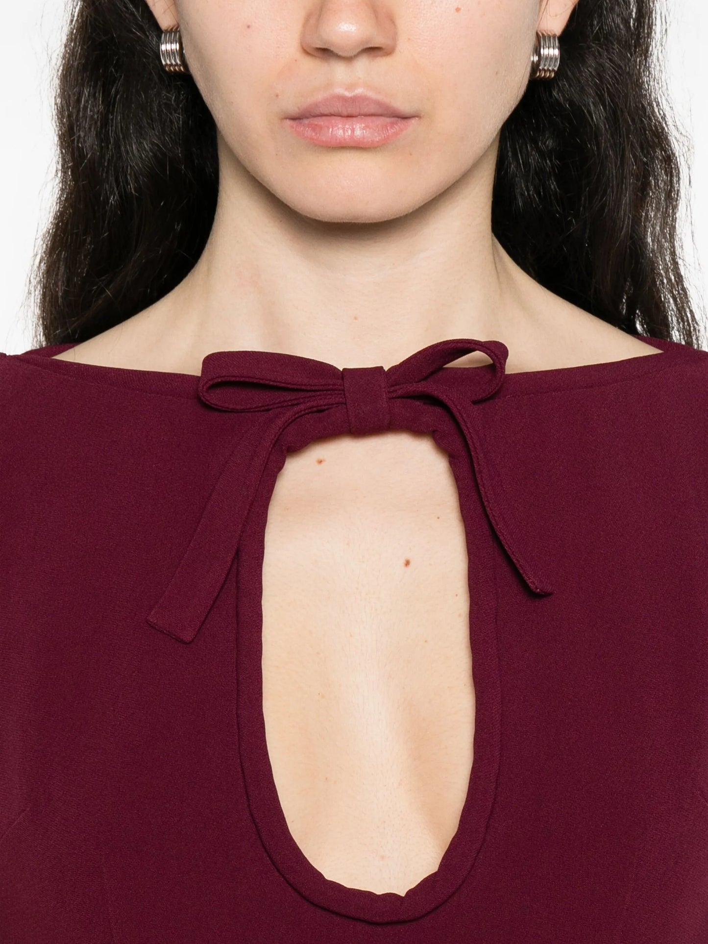 keyhole-neckline sleeveless mini dress