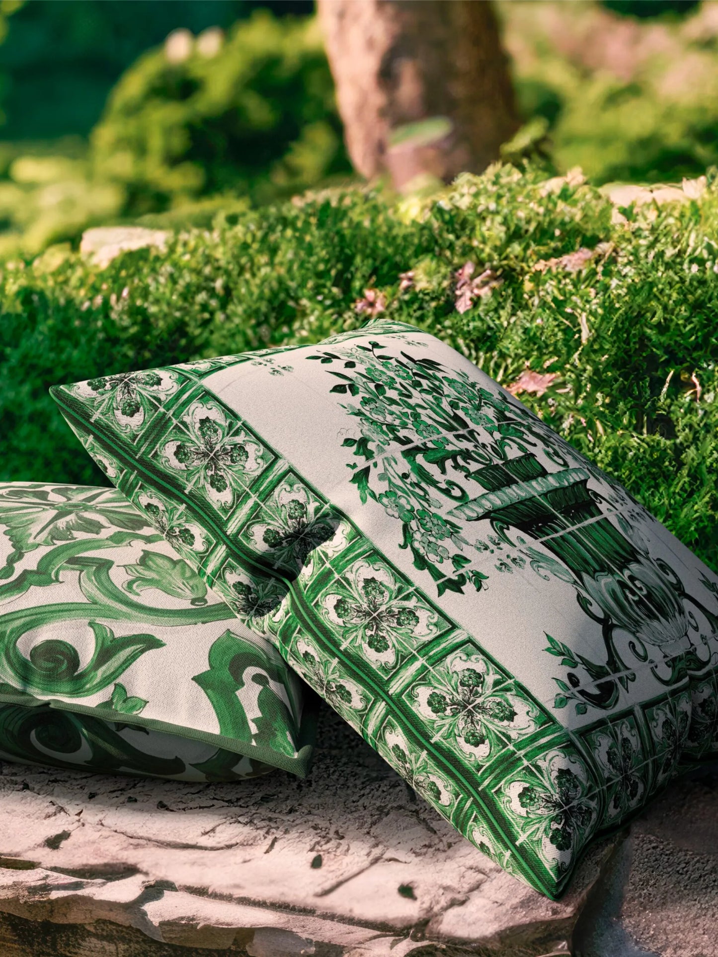 majolica print cushion