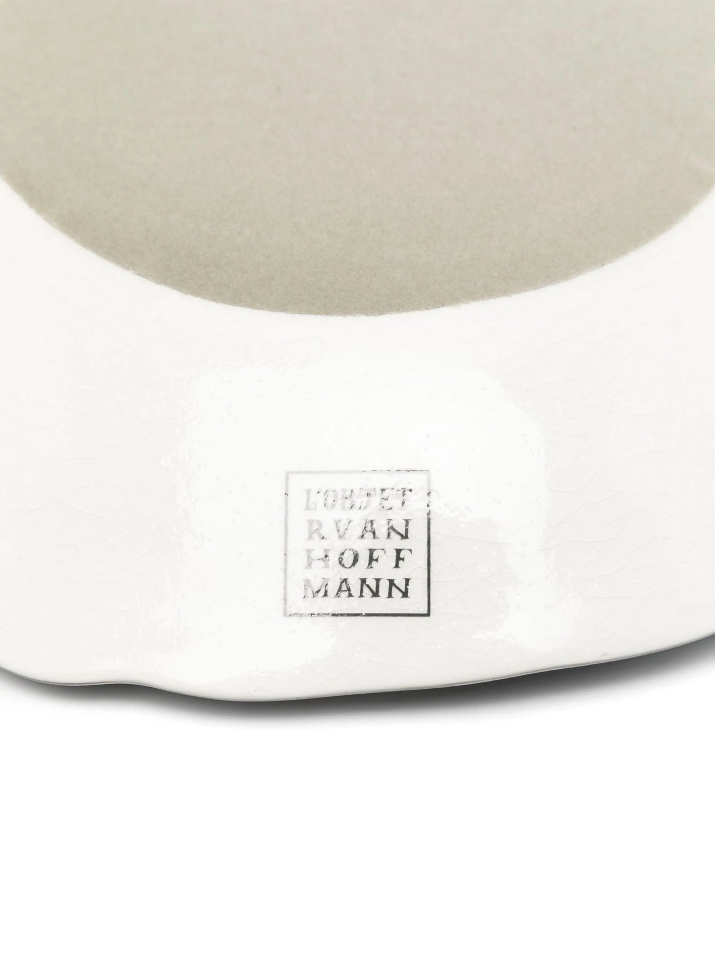 x Ruan Hoffmann plate with ribbon Wifi Off