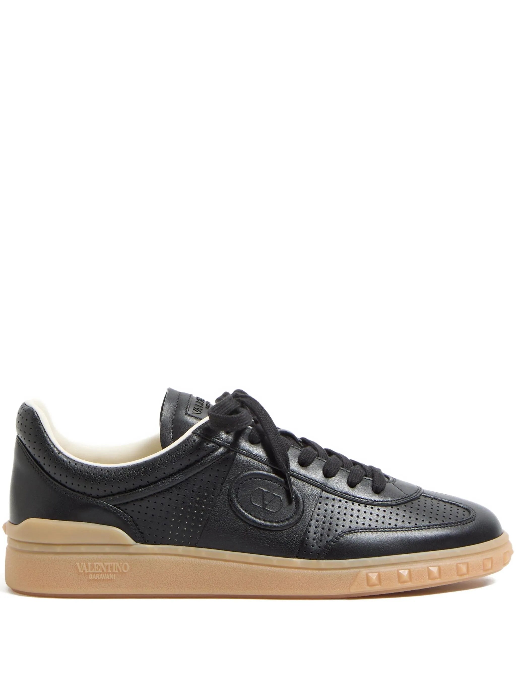 Upvillage sneakers