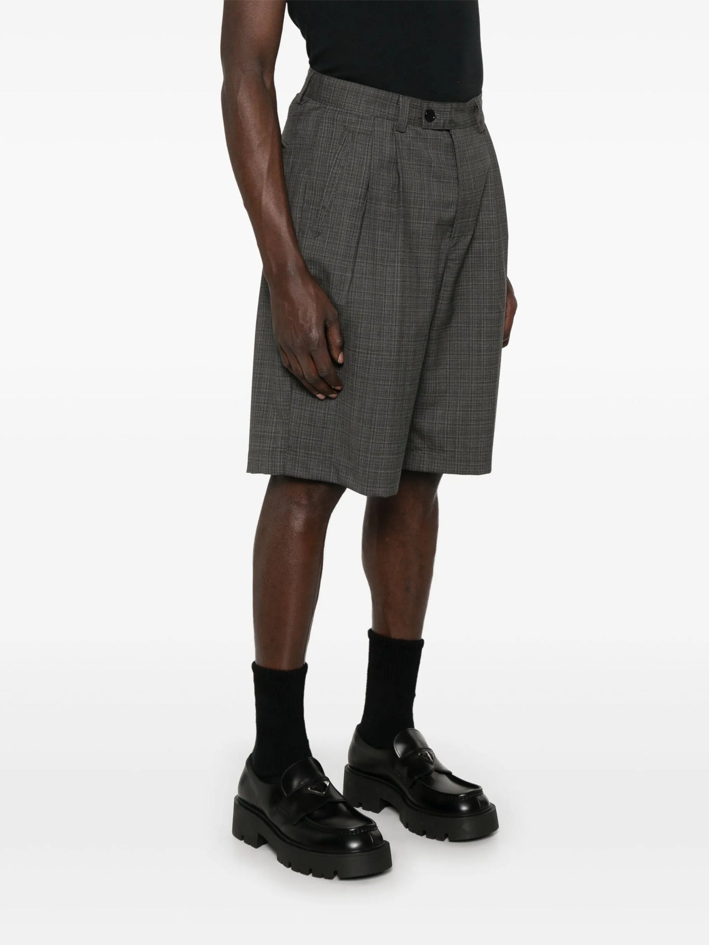 Roy pleated shorts