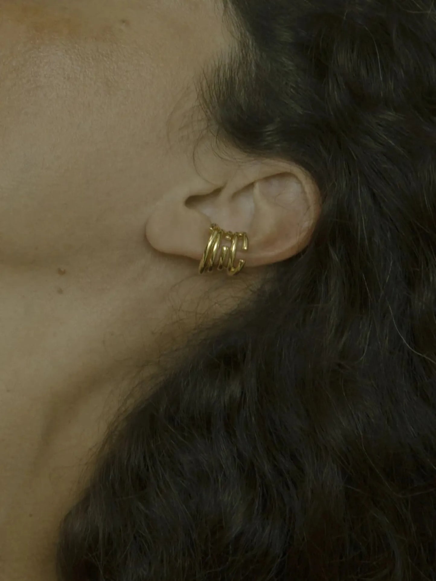 Chaos ear cuff
