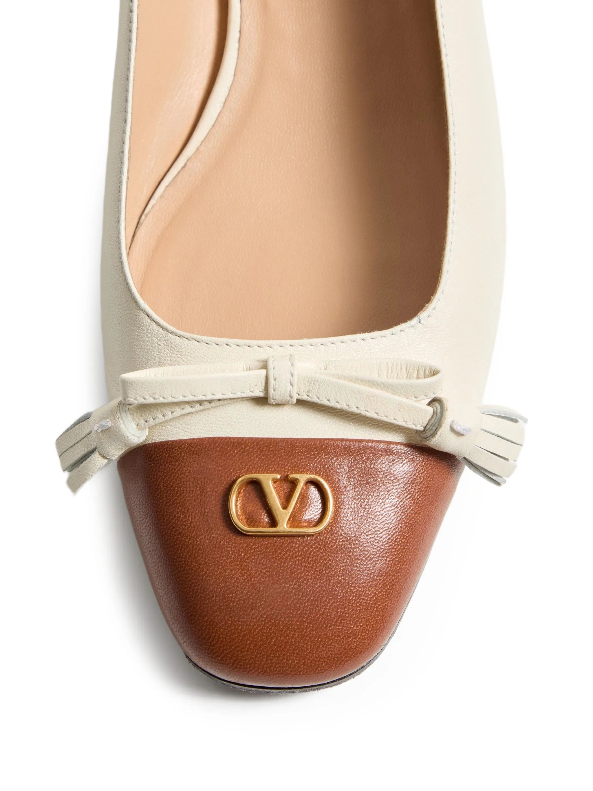 tassel-embellished leather ballet flats