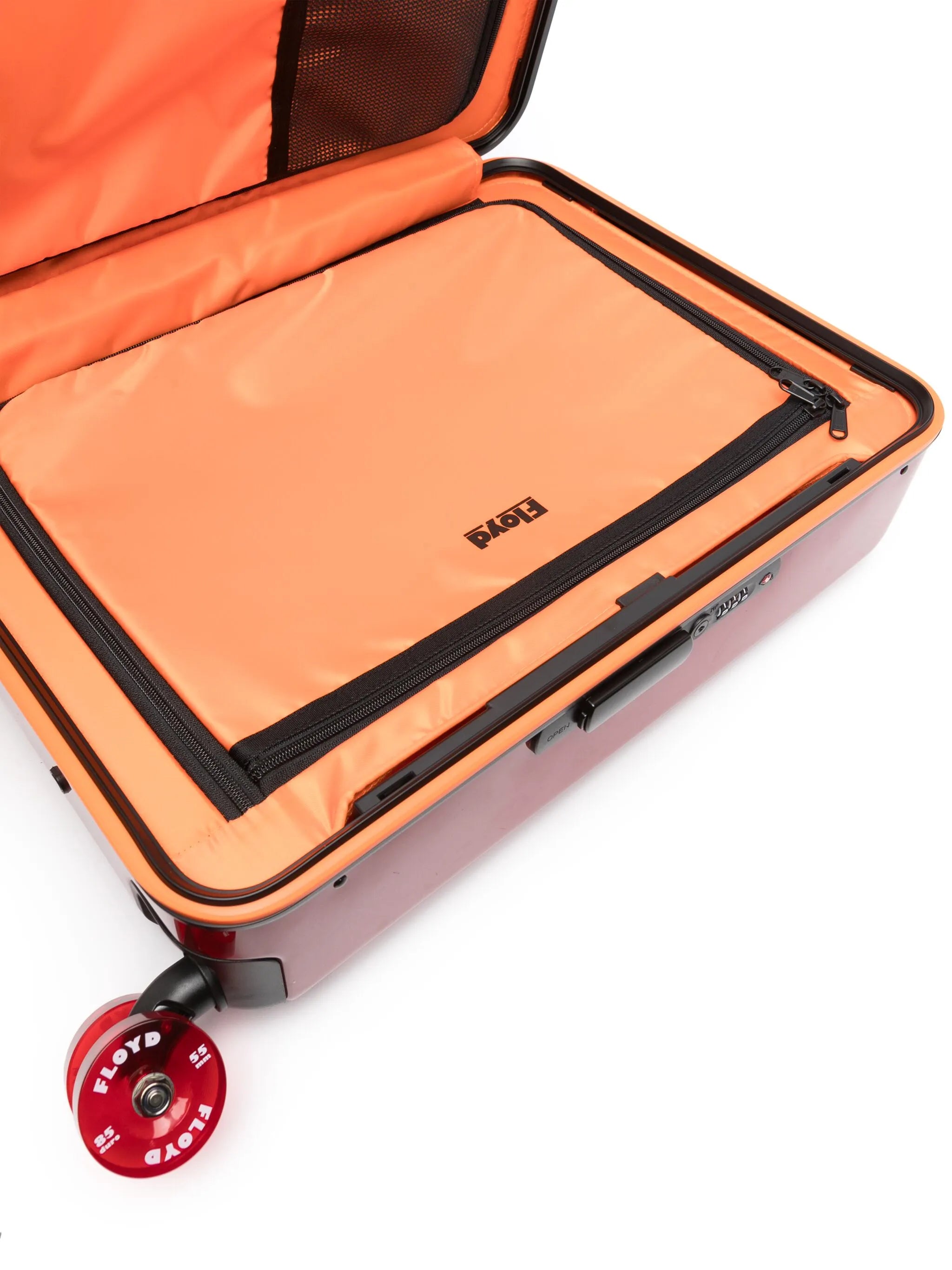 Floyd Cabin luggage