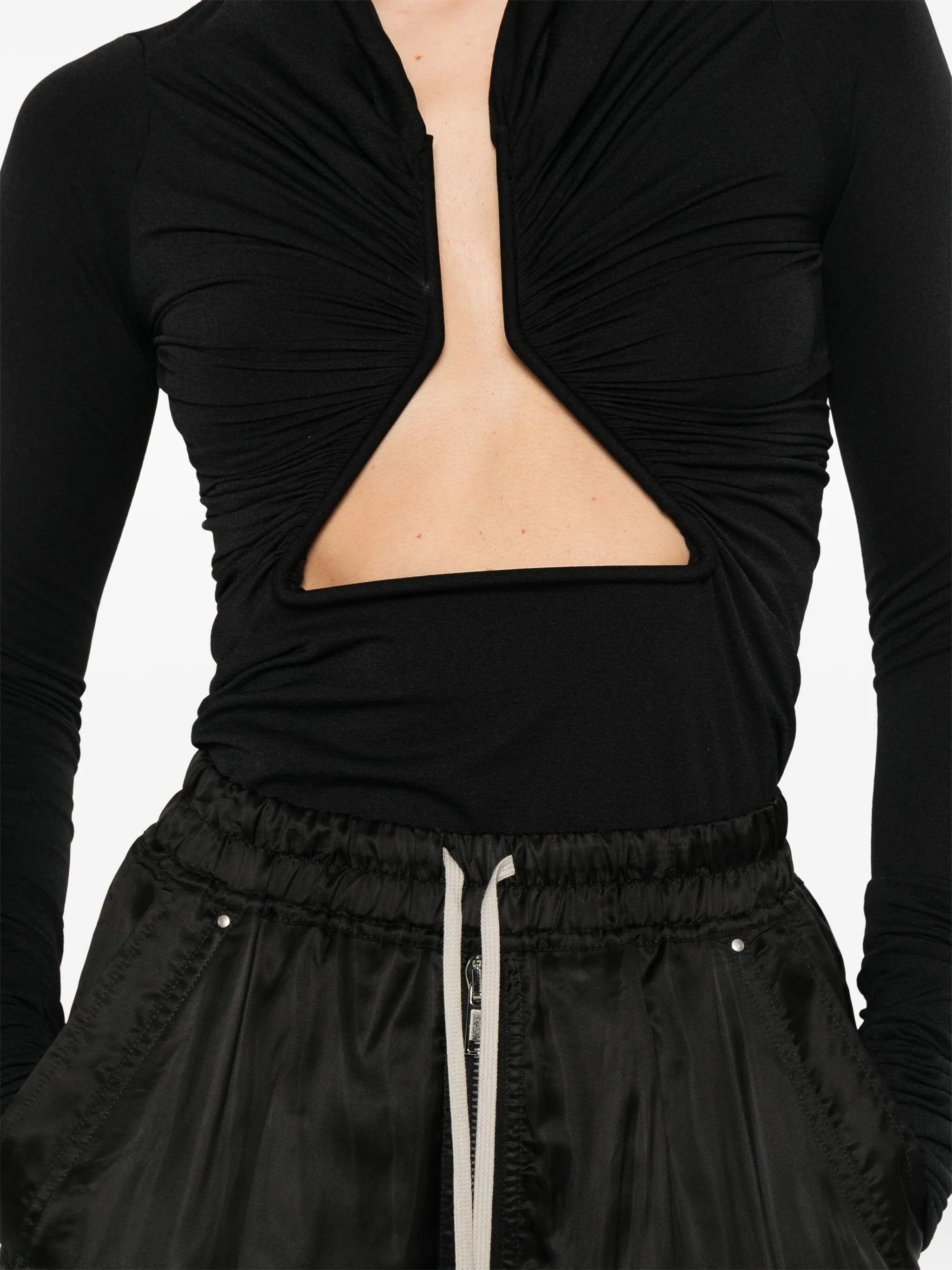 cut out-detail top