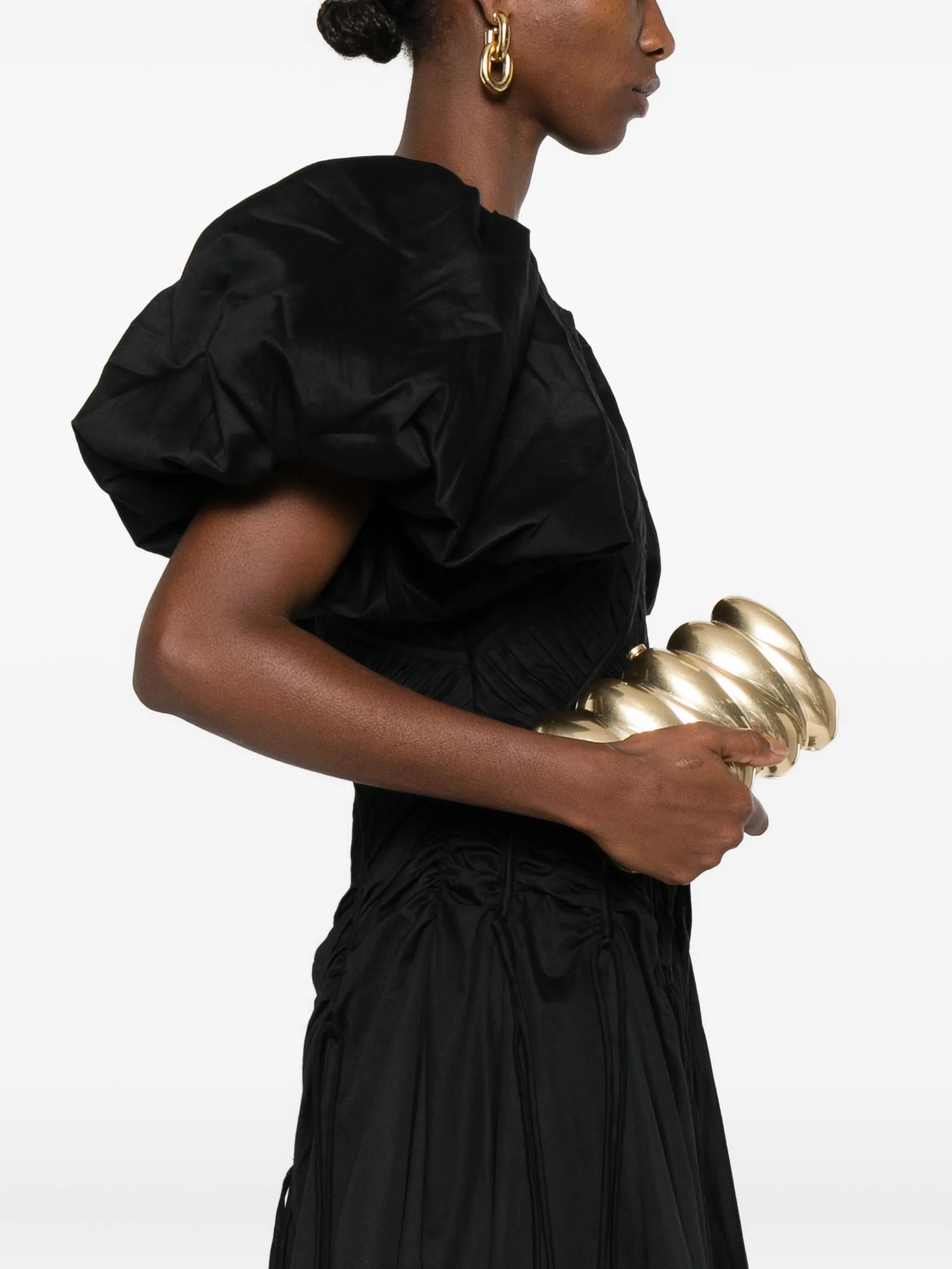 Reya twisted clutch bag