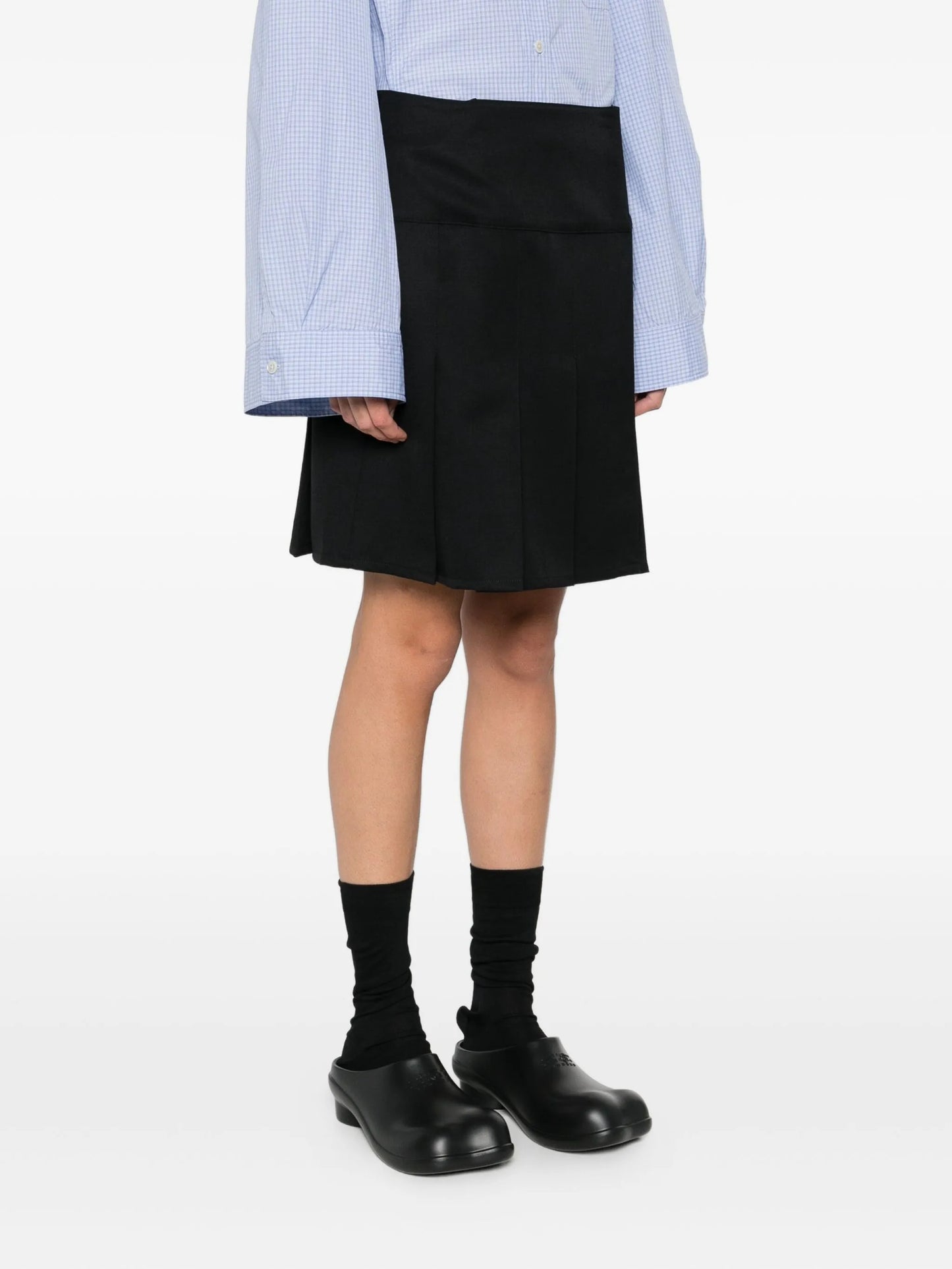 Girdle pleated mini skirt