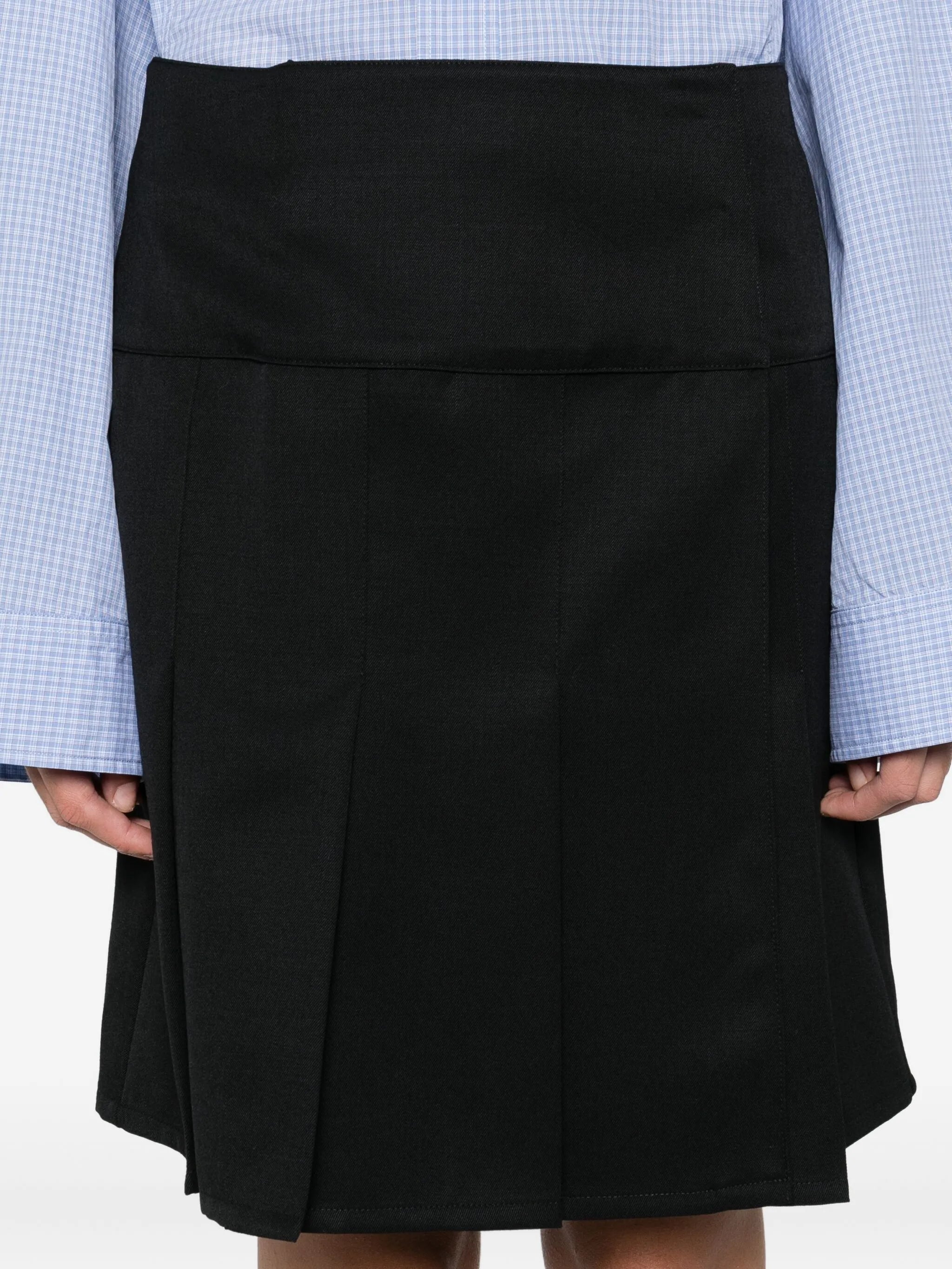 Girdle pleated mini skirt