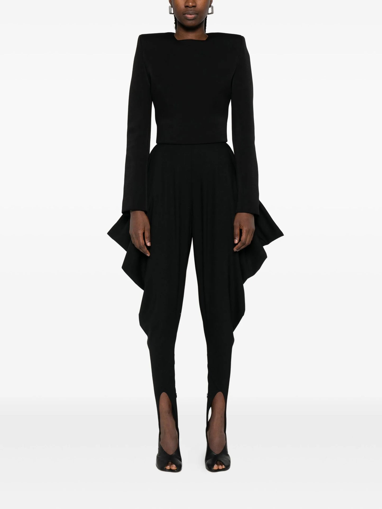 foot-strap stirrup trousers