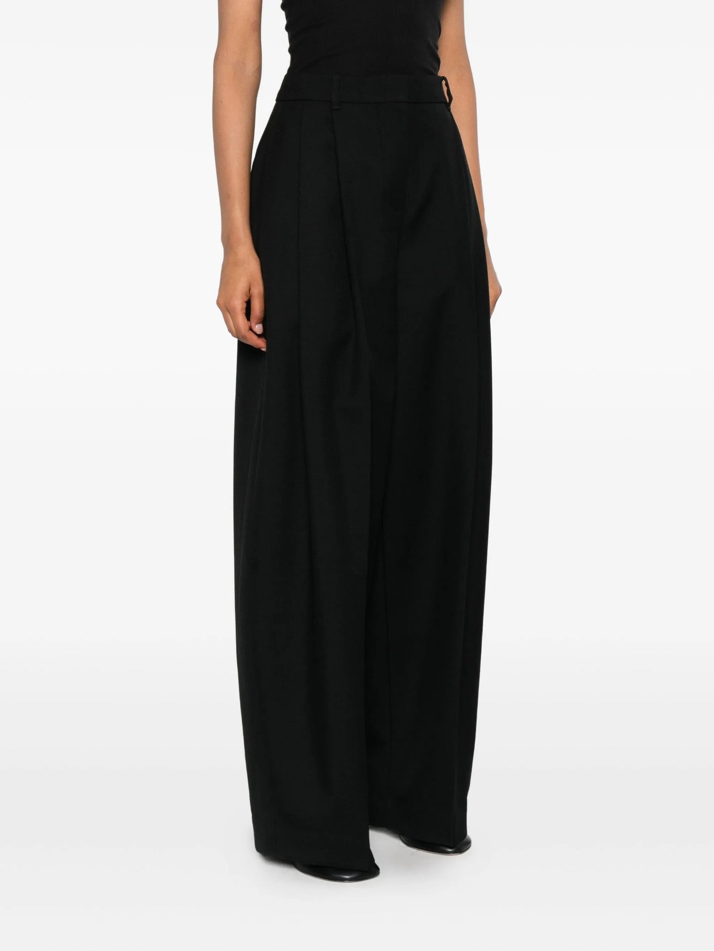 pleated-front trousers