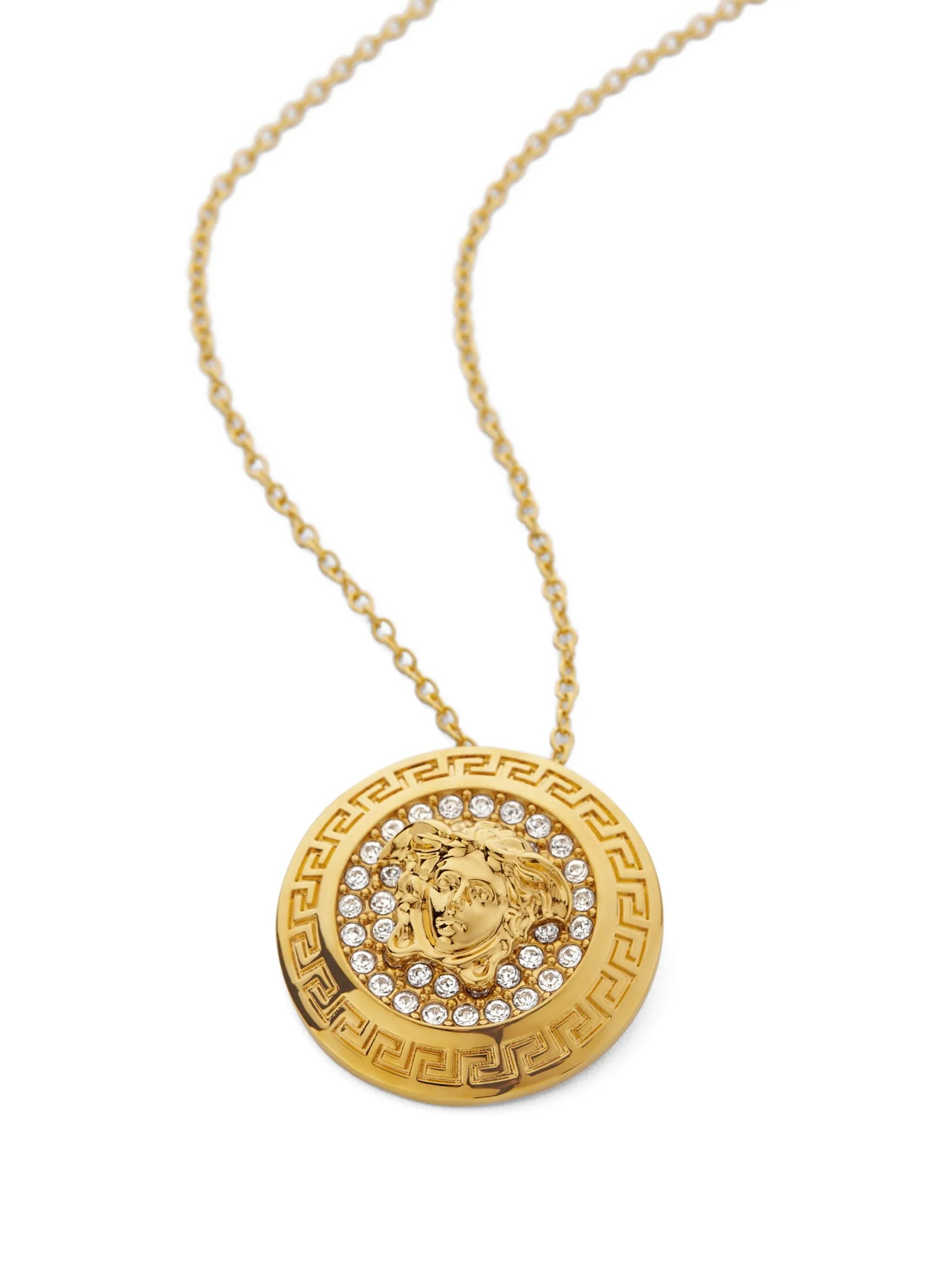 pendant necklace