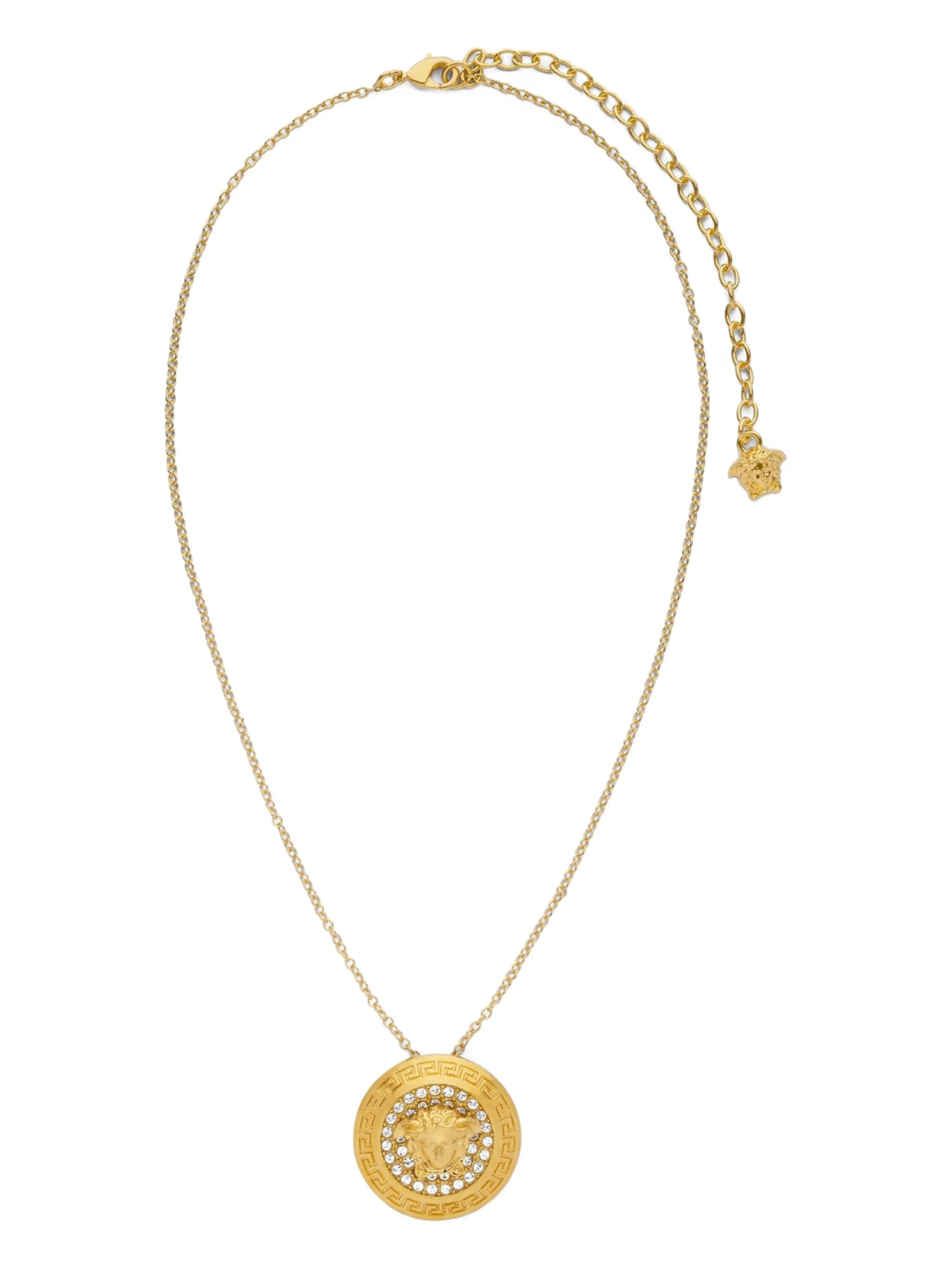pendant necklace