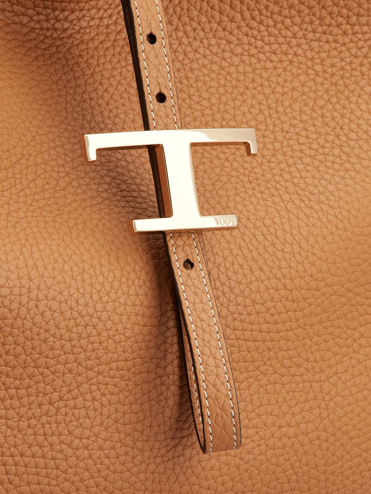 T Timeless shoulder bag in leather small
