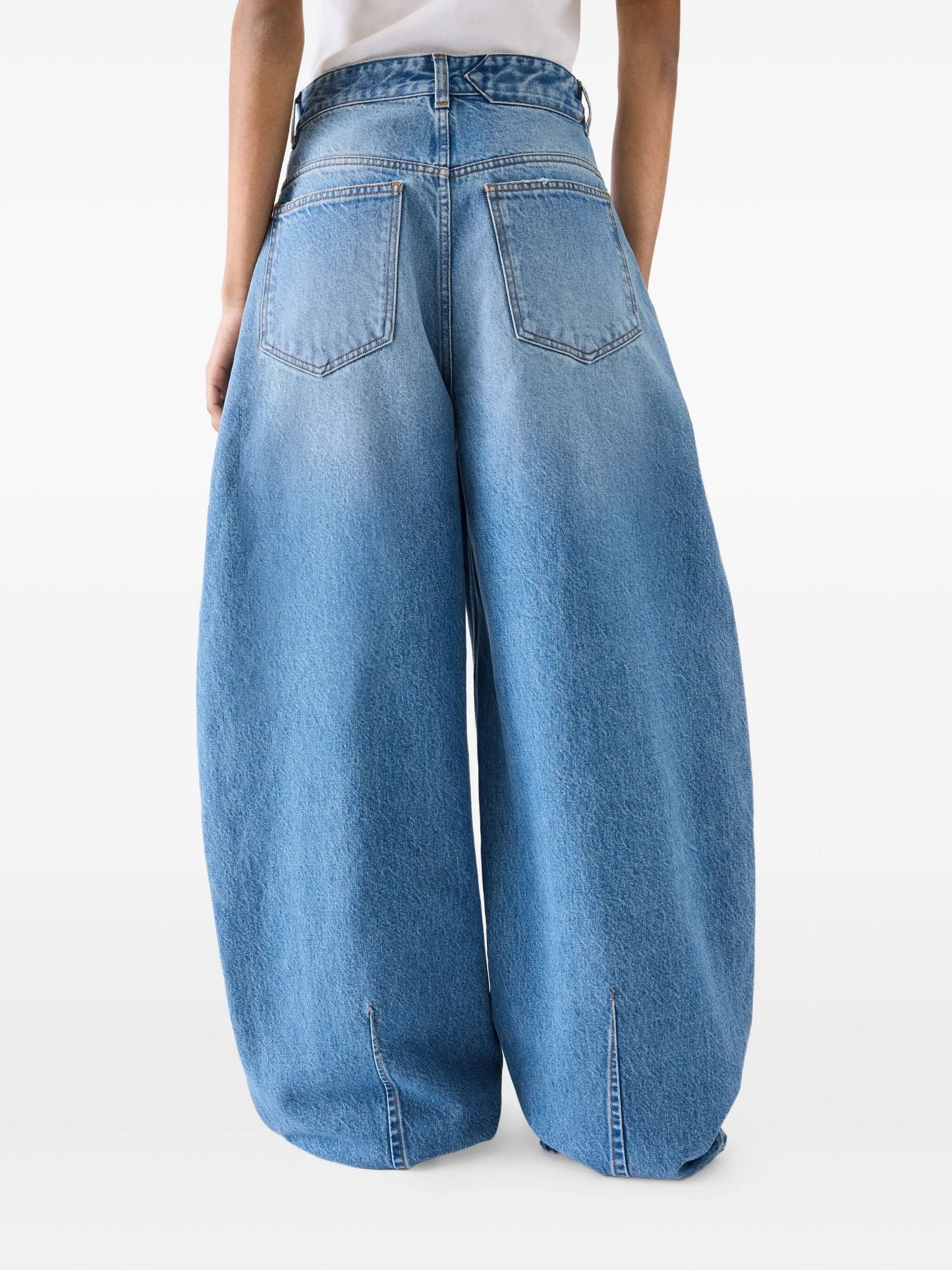 Le De-Nîmes Ovalo pleated jeans