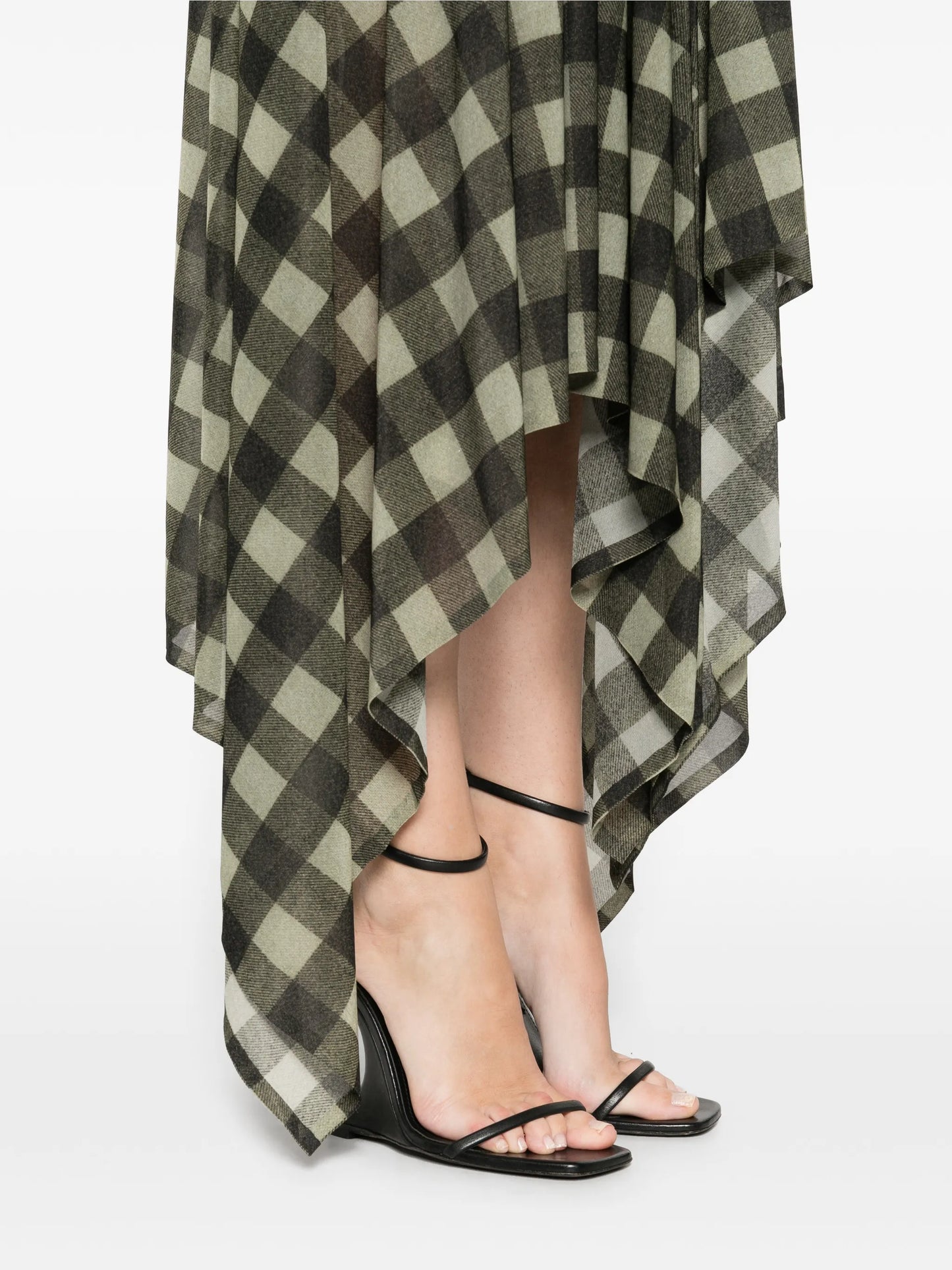 Midcalf plaid pleated dress