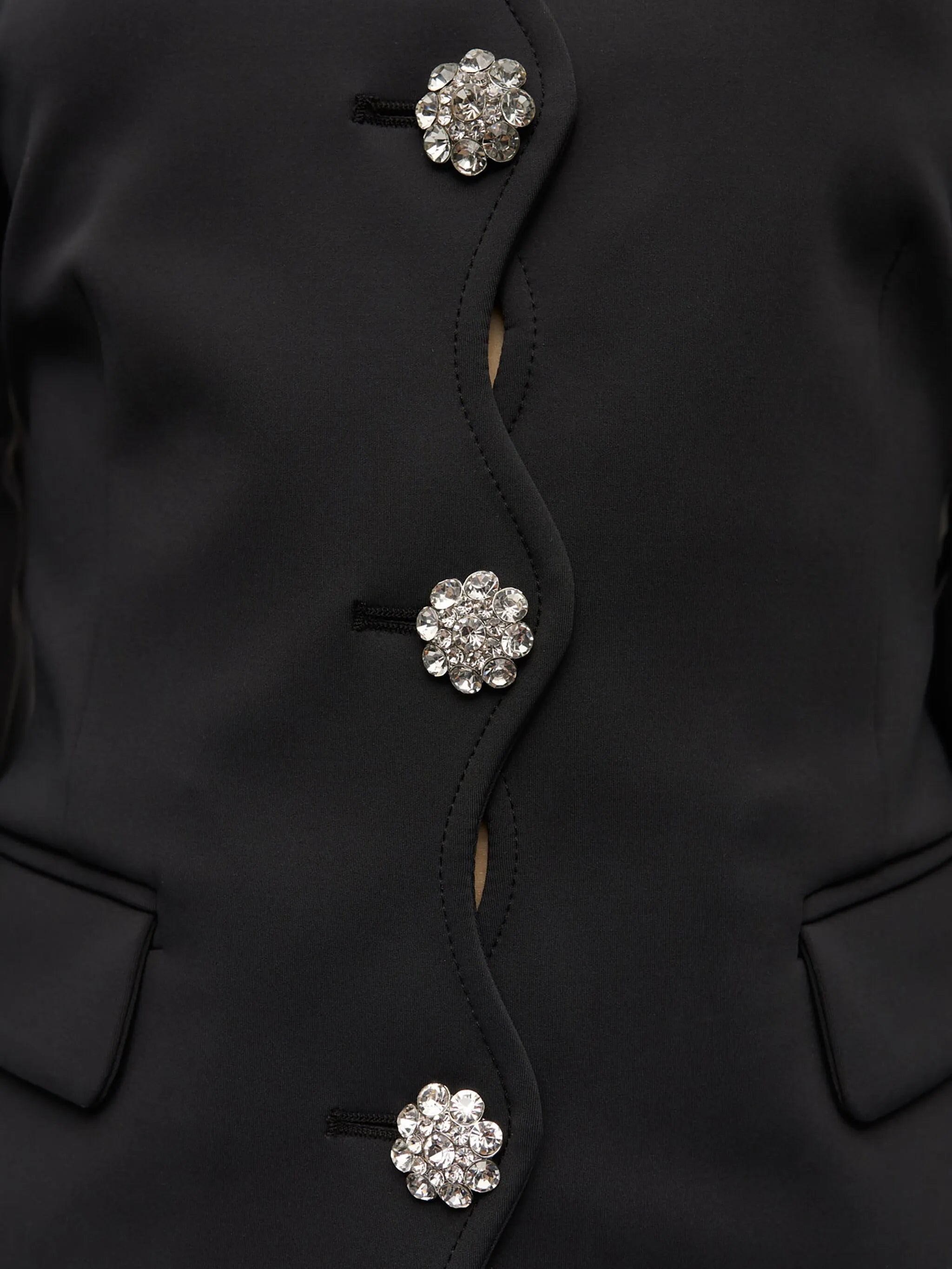 balloon-sleeve jacket