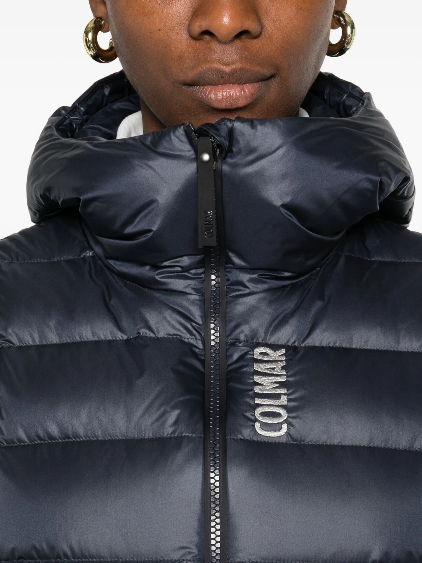 zip-fastening hooded gilet