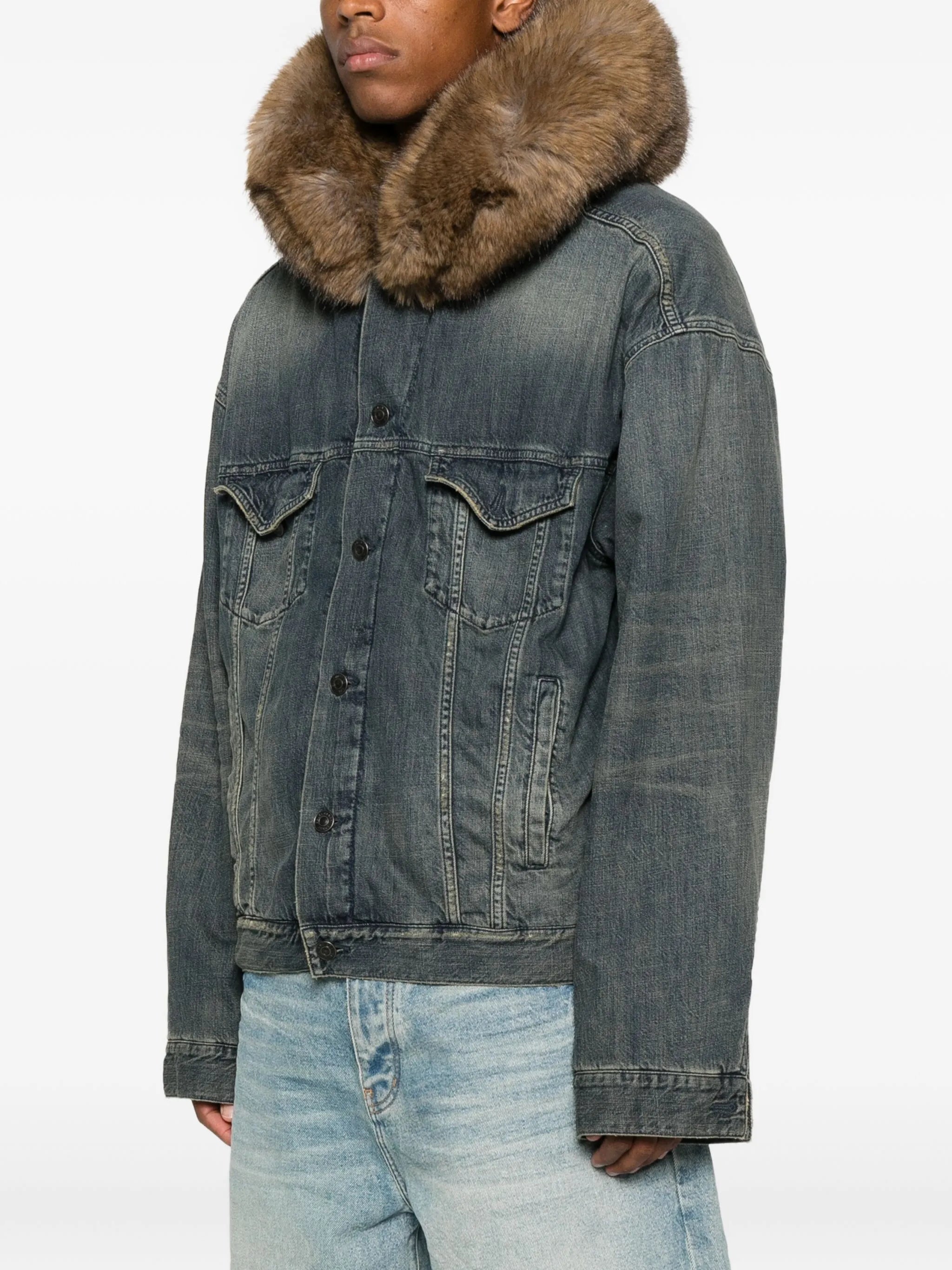 faux fur-collar denim jacket