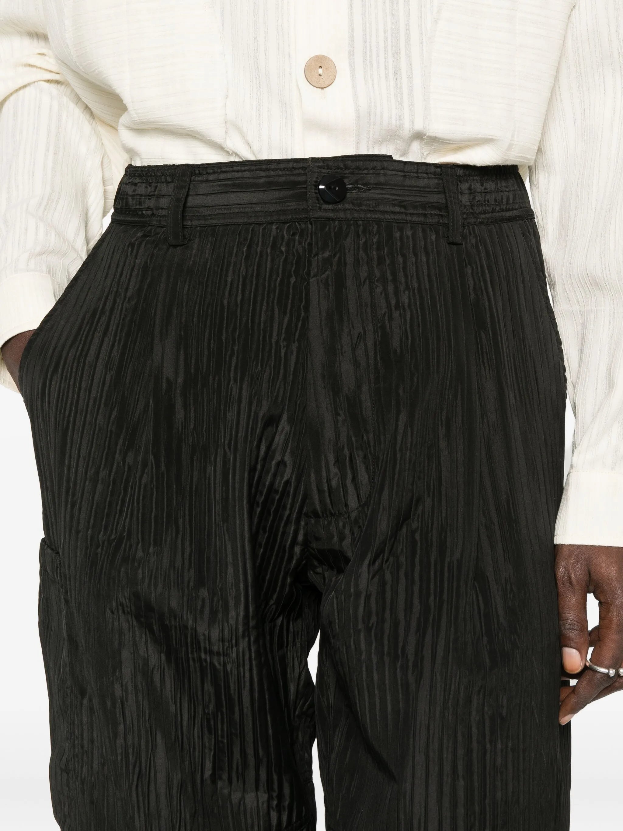 pleat-texture cargo pants