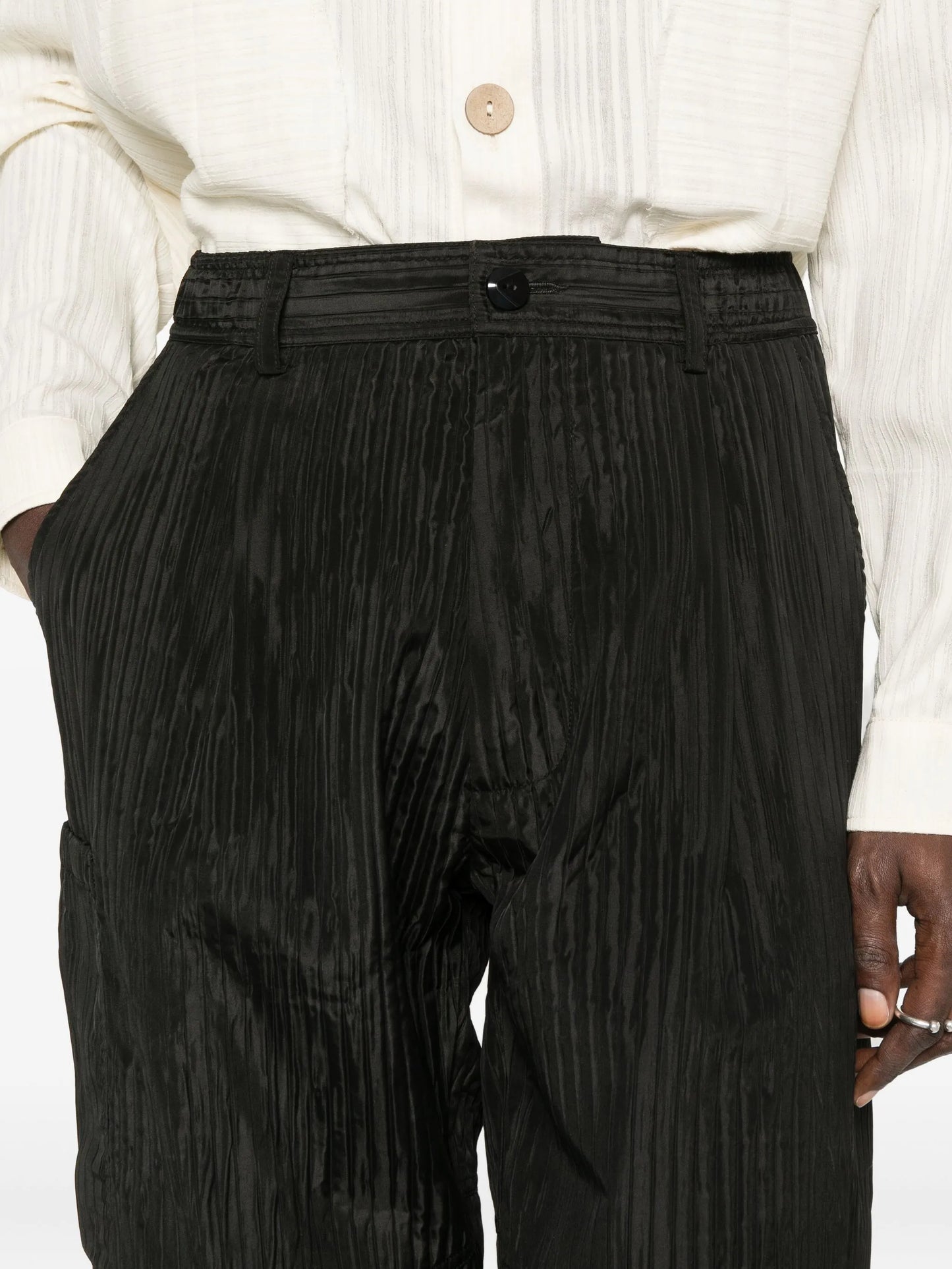 pleat-texture cargo pants