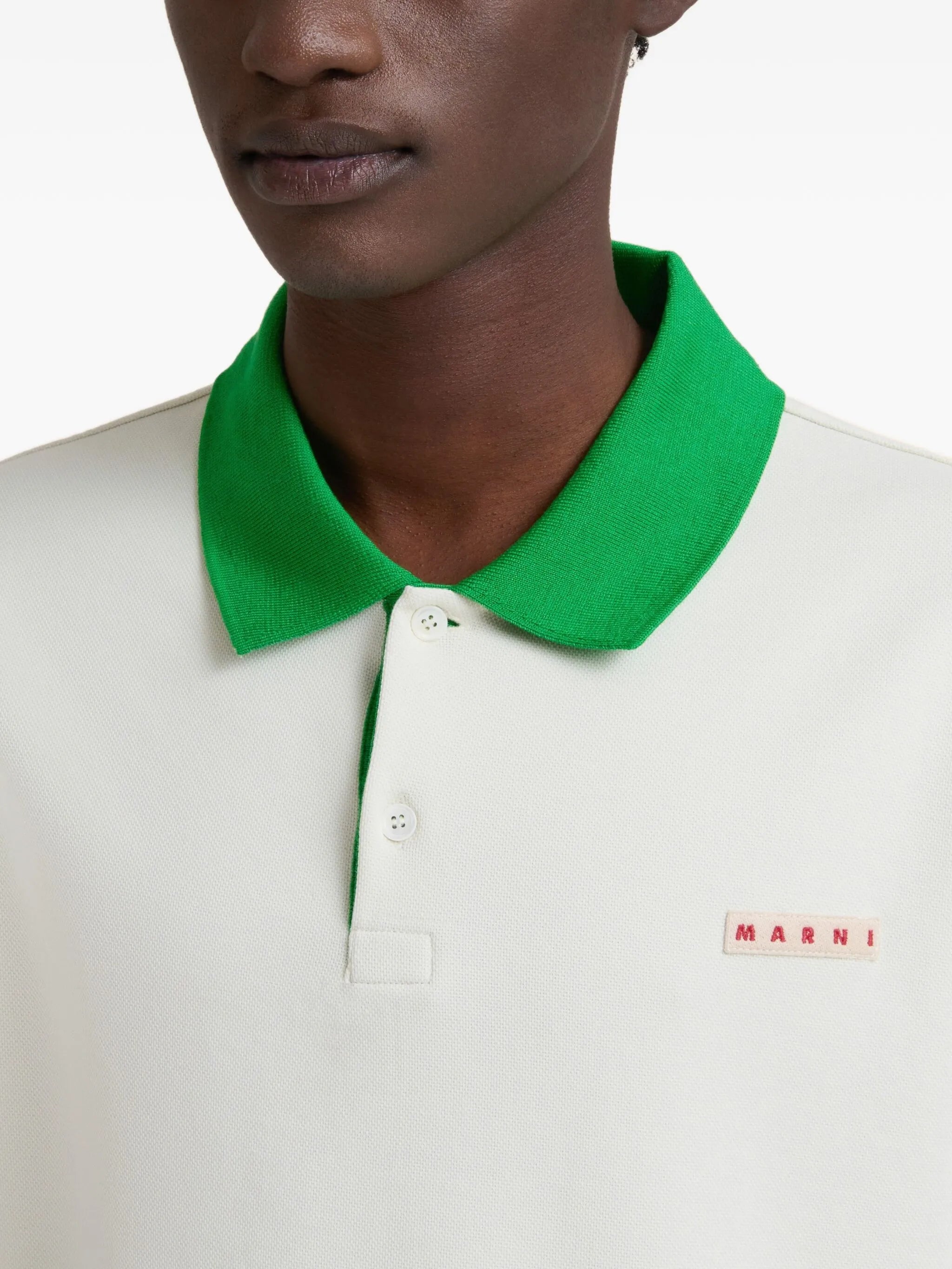 contrasting-collar polo shirt