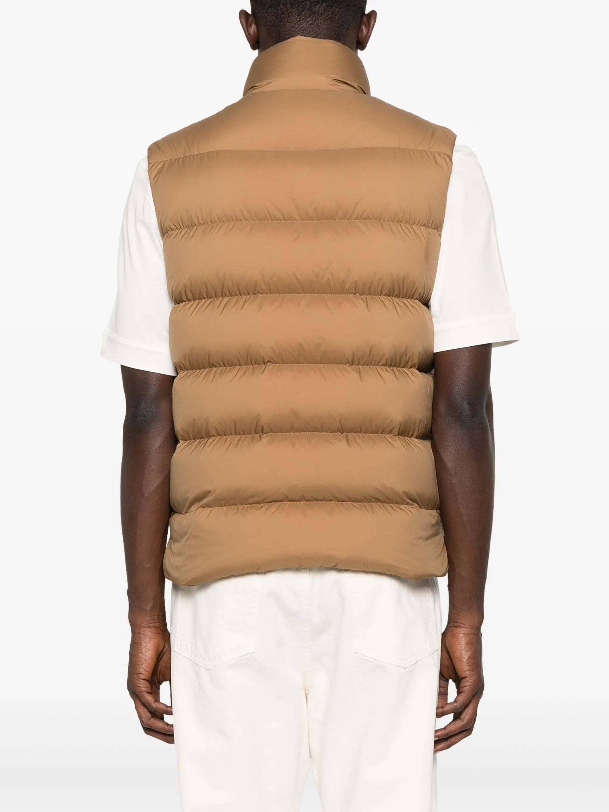 quilted button-fastening gilet