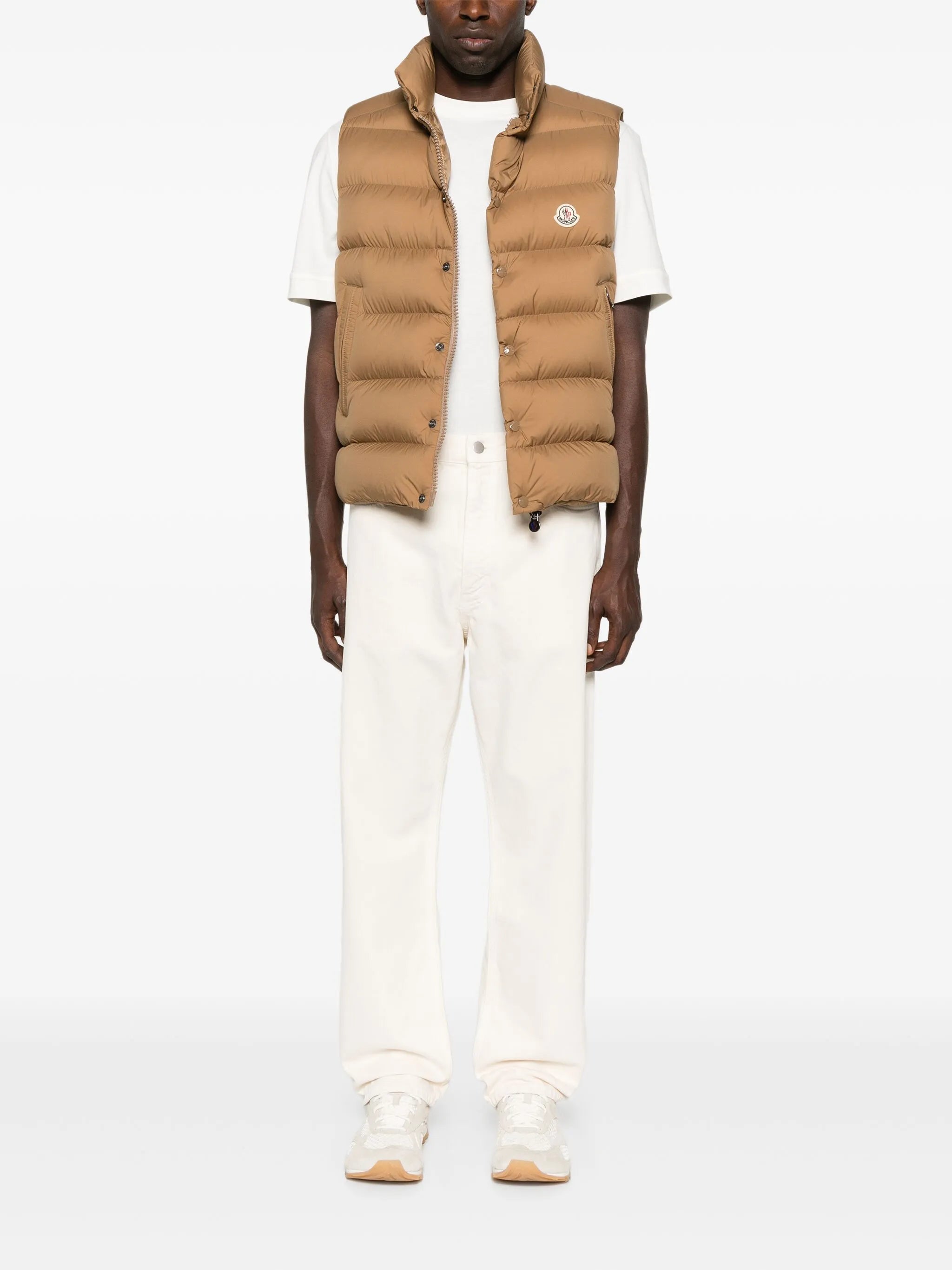 quilted button-fastening gilet