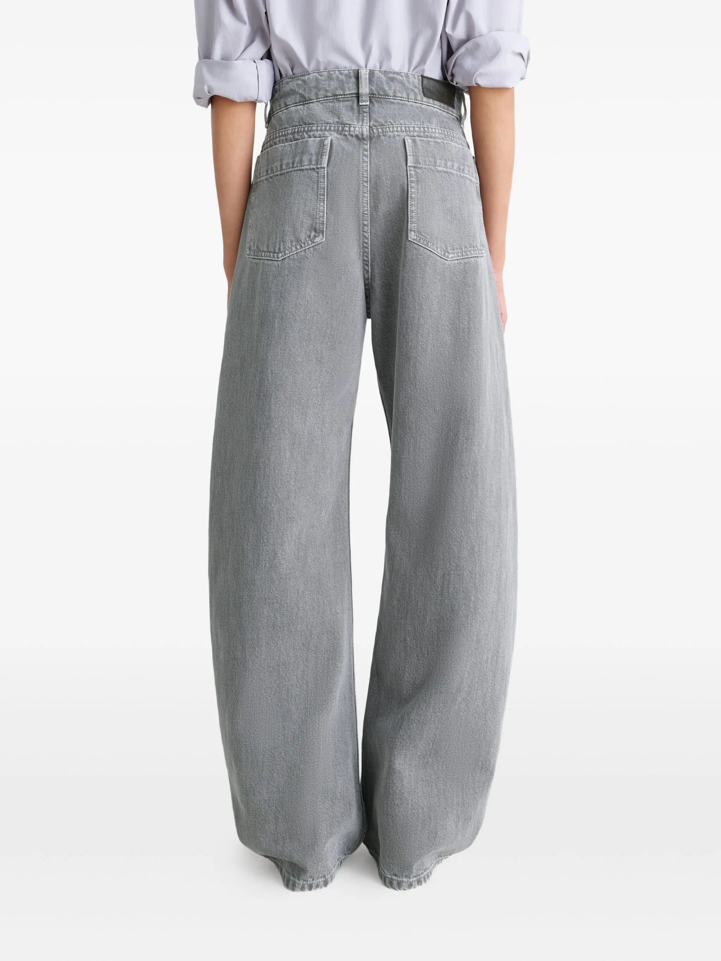 high-waisted jeans