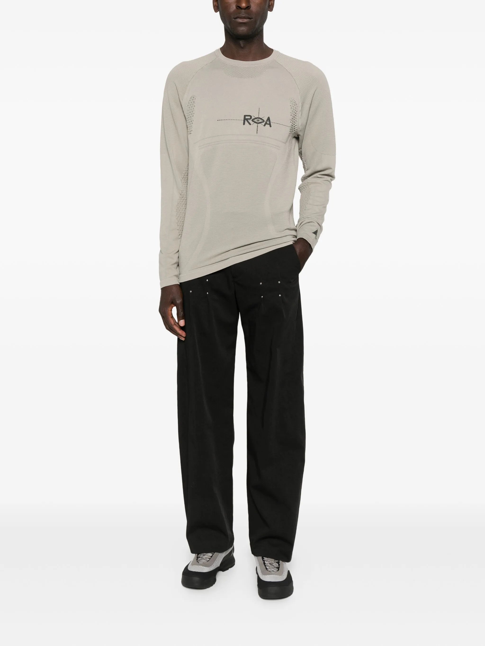 seamless long-sleeve T-shirt