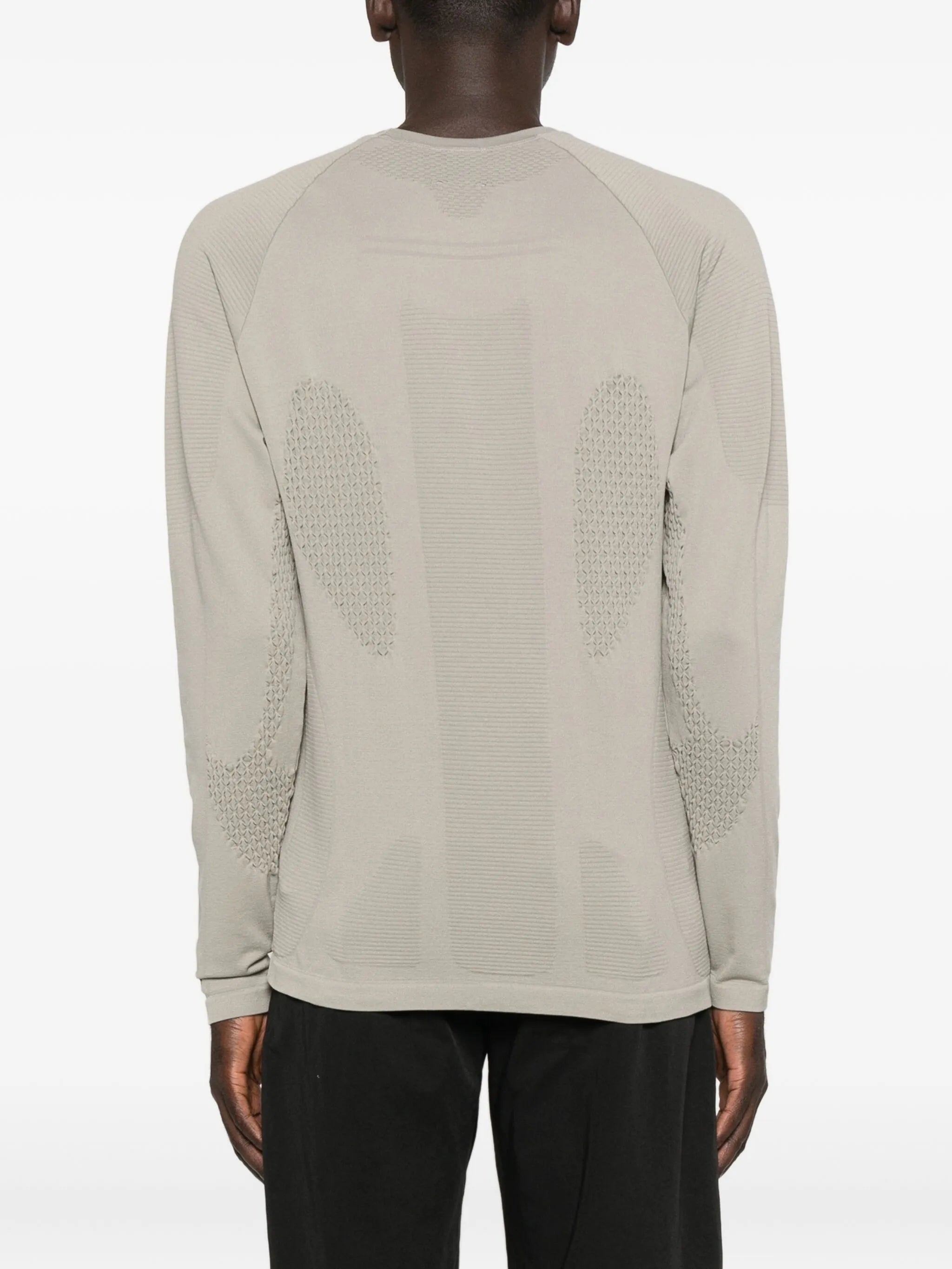 seamless long-sleeve T-shirt