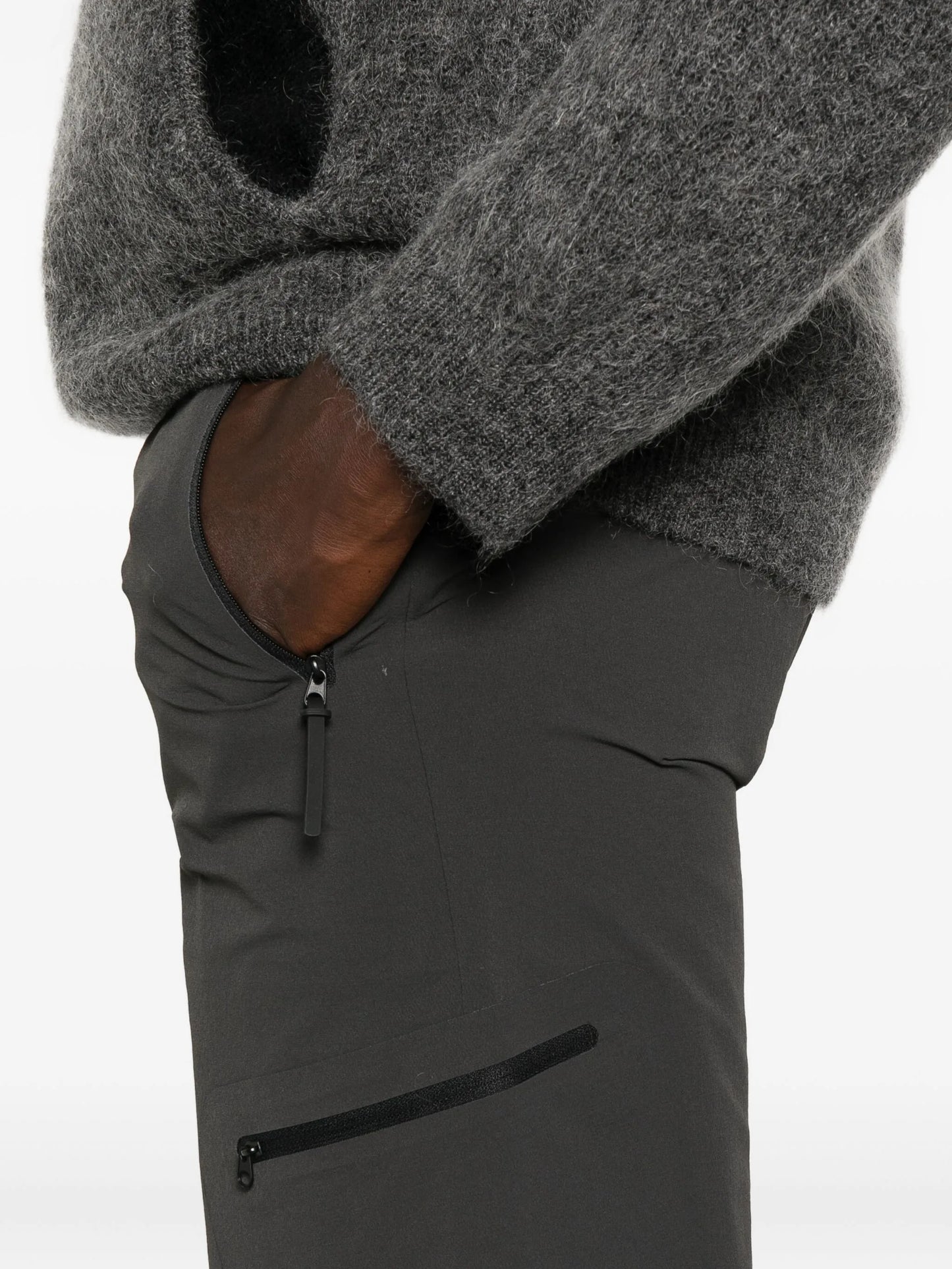 zip-pocket softshell trousers