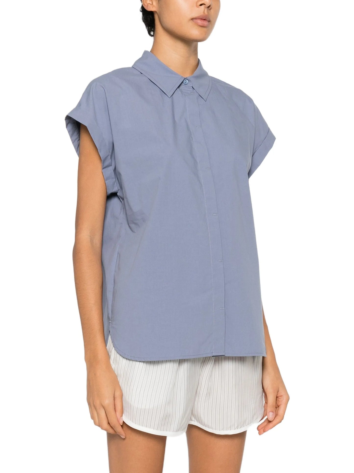 sleeveless top