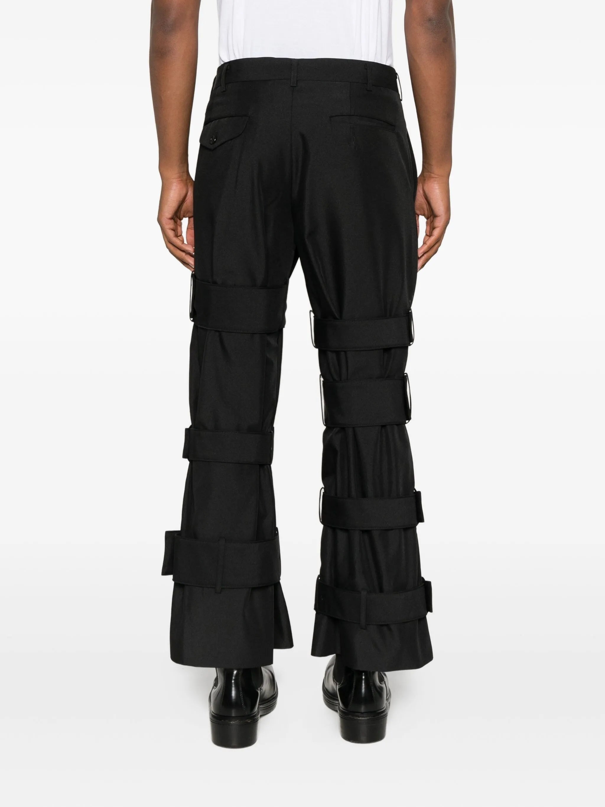 buckle-fastening belted trousers