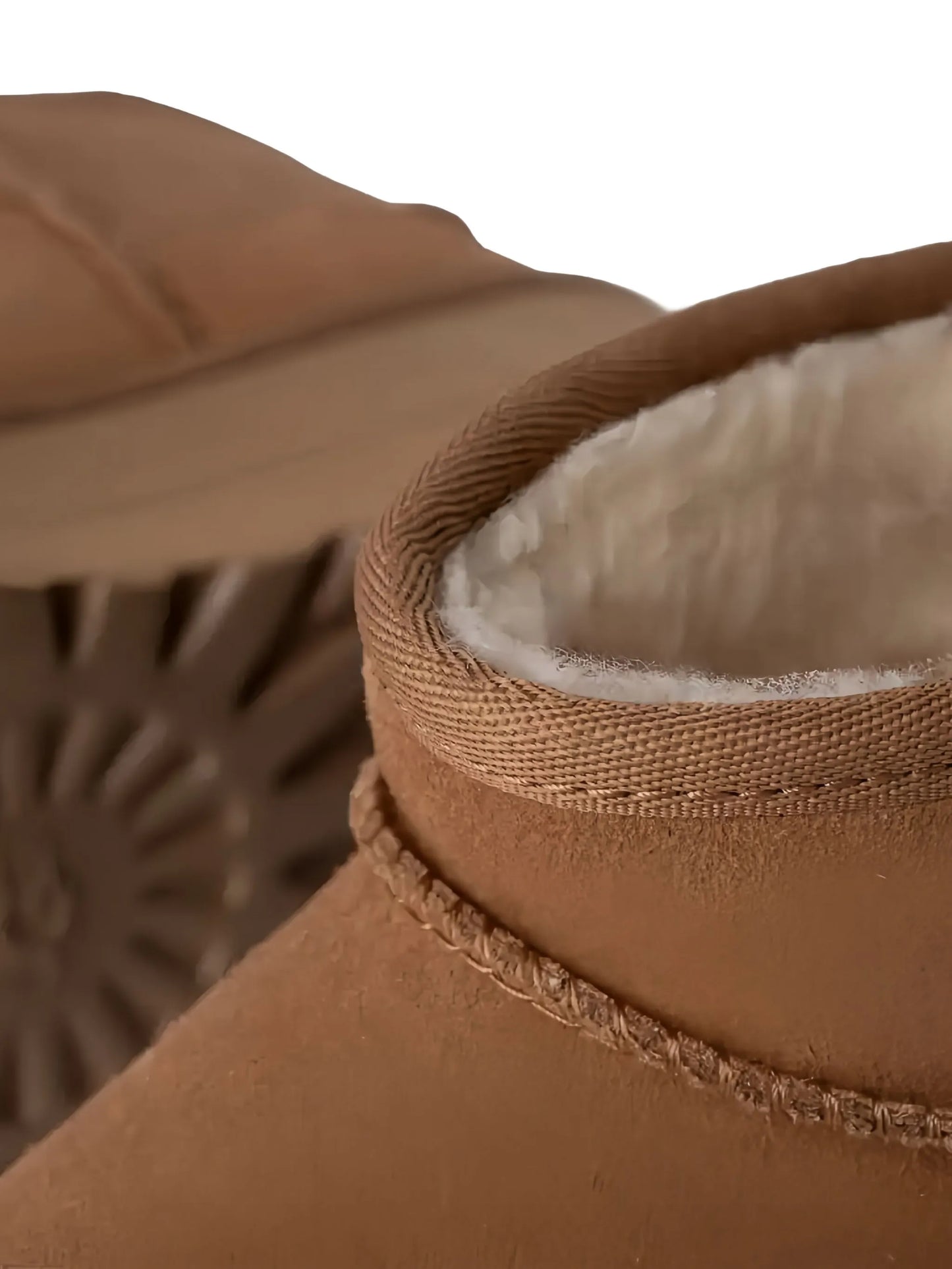 Classic Ultra Mini platform boots