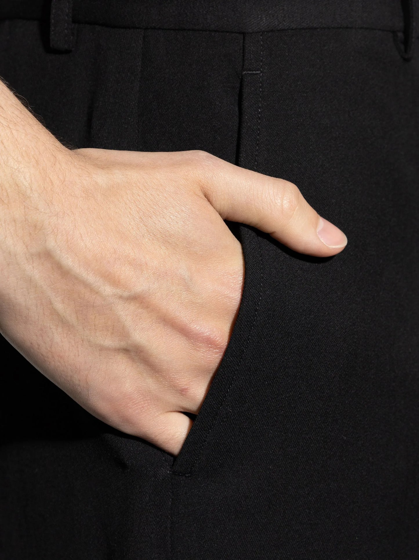 pleated pocket trousers