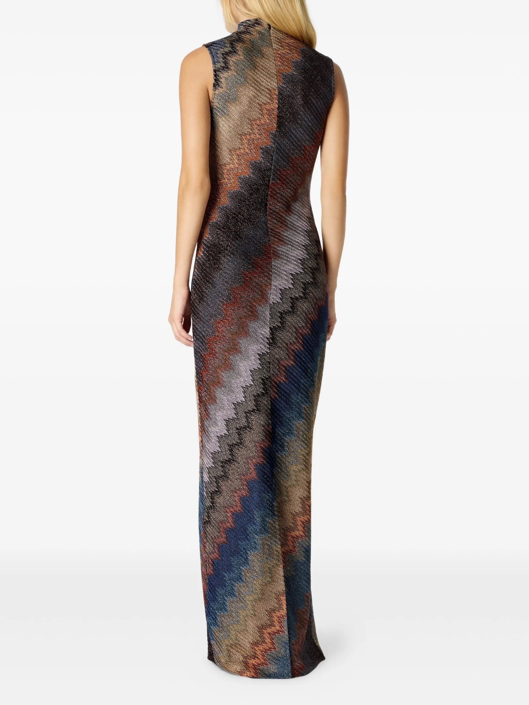 zigzag-pattern high-neck maxi dress