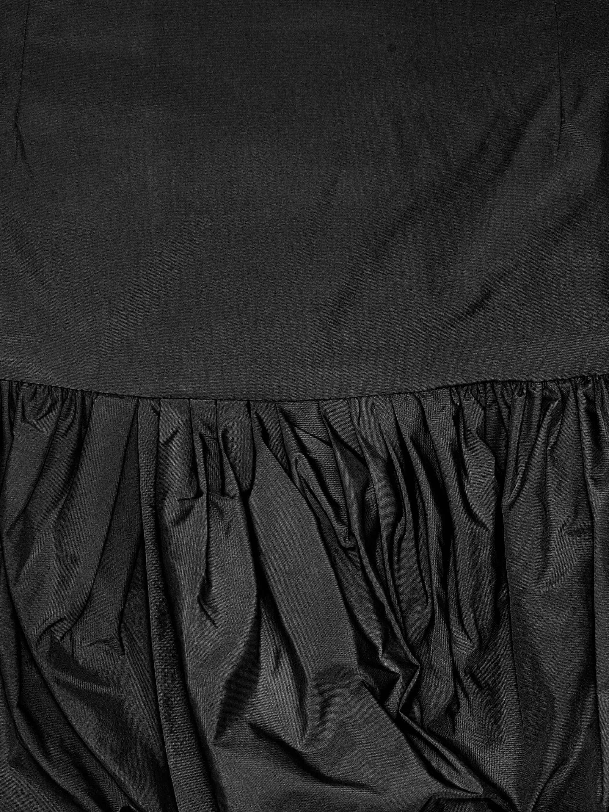 balloon mini skirt