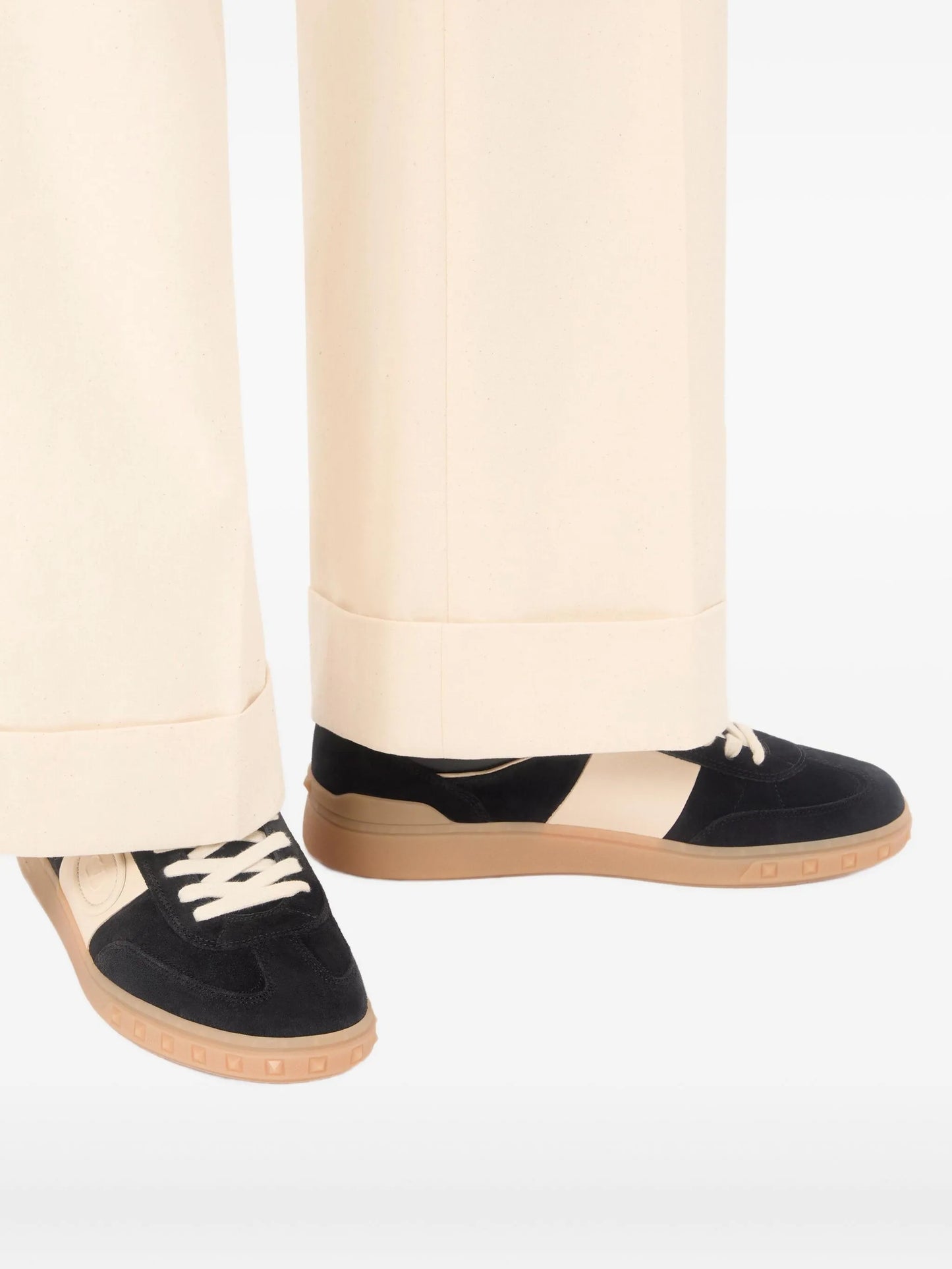 Upvillage sneakers
