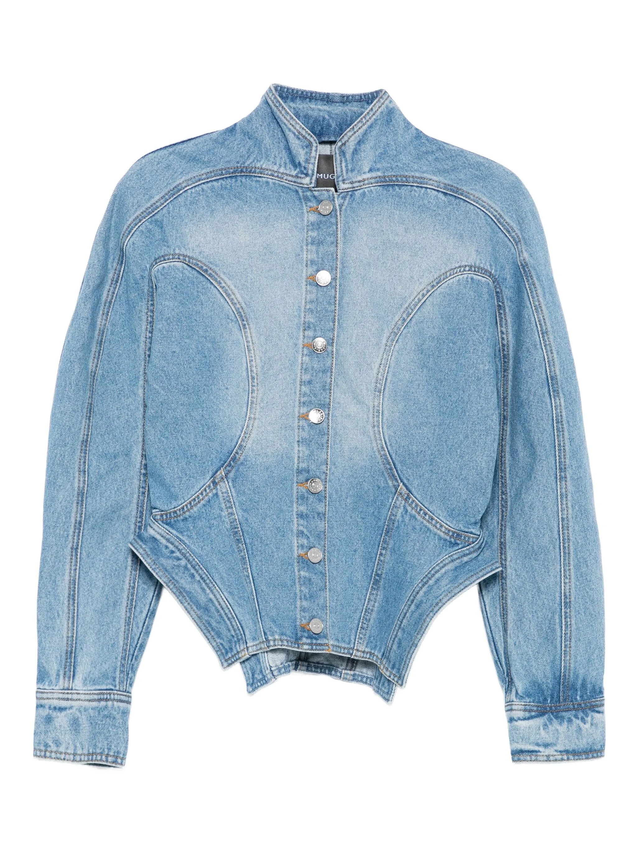 button-fastening denim jacket
