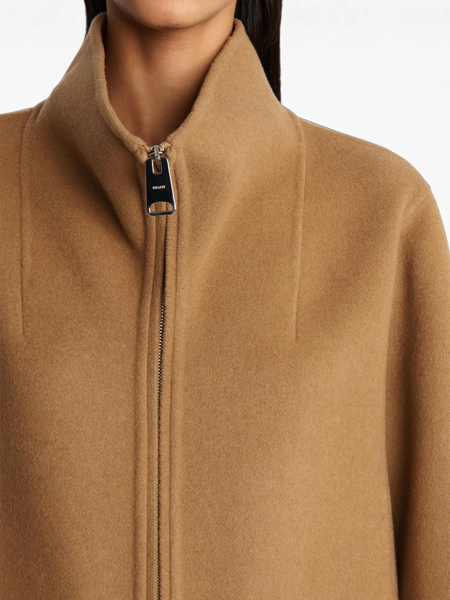 wide-sleeve zip-front jacket