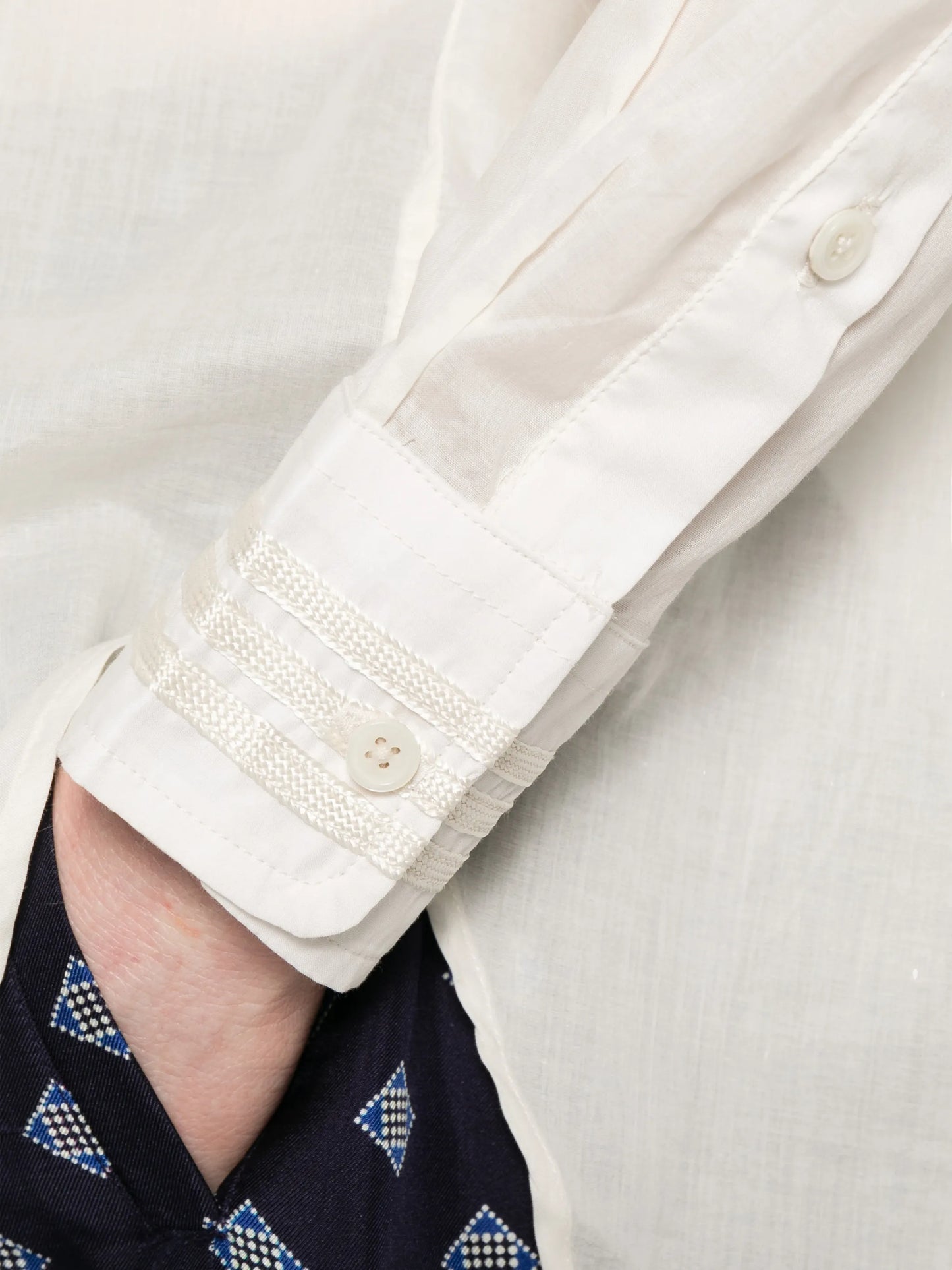 Marina button-fastening shirt