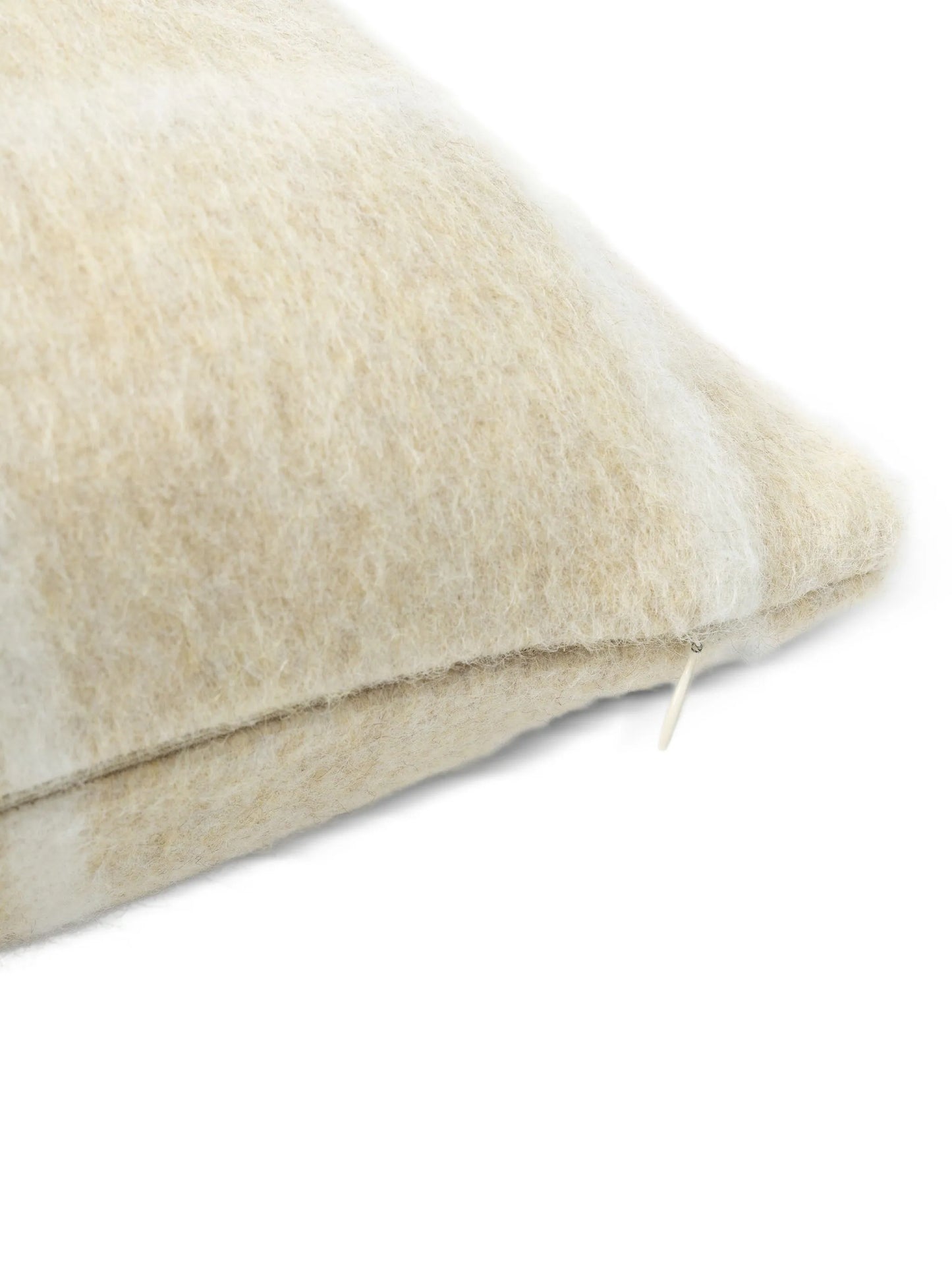 grid-pattern cushion