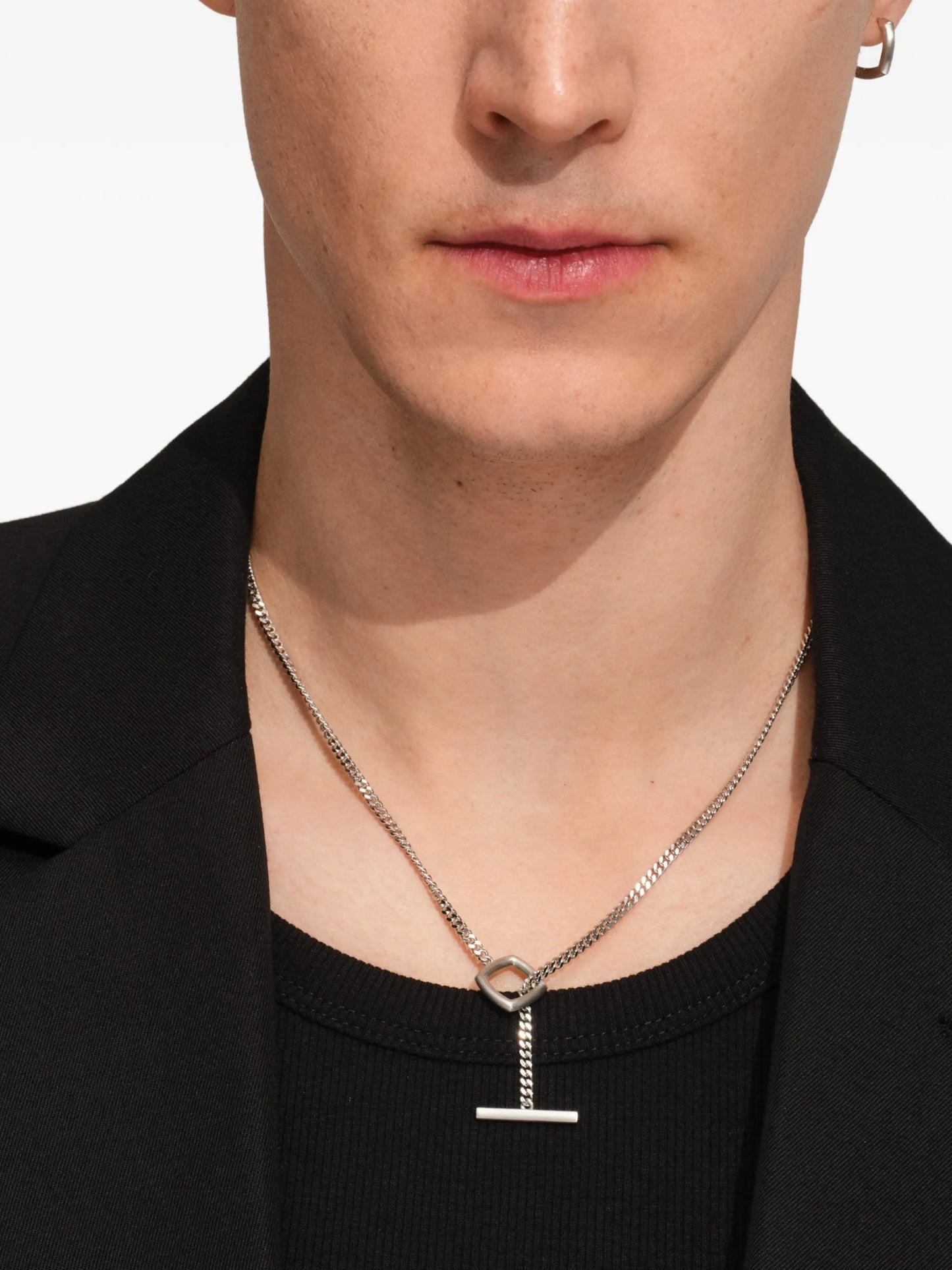 curb-chain square-frame pendant necklace